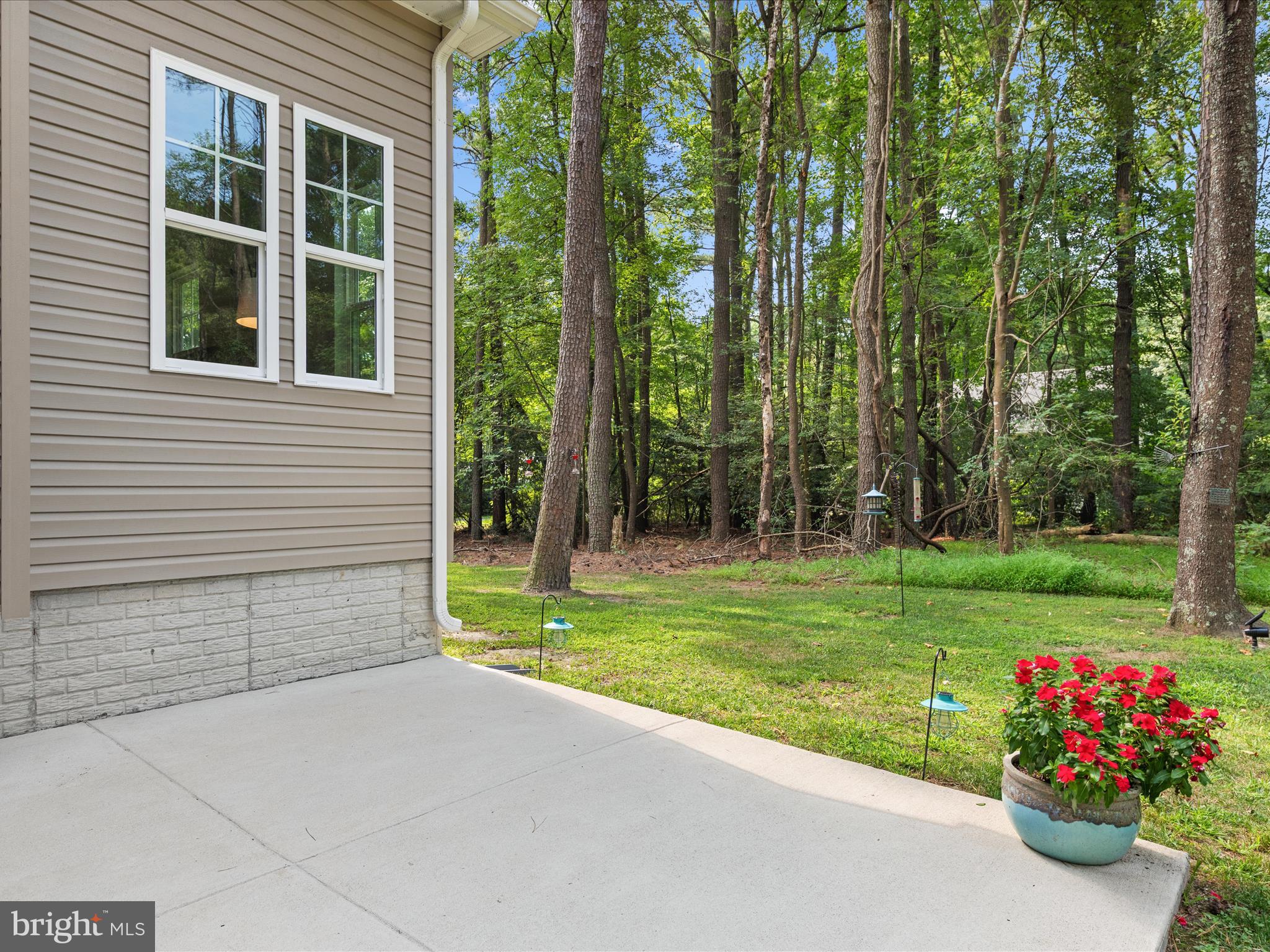 CAPTAIN'S COVE - Residential