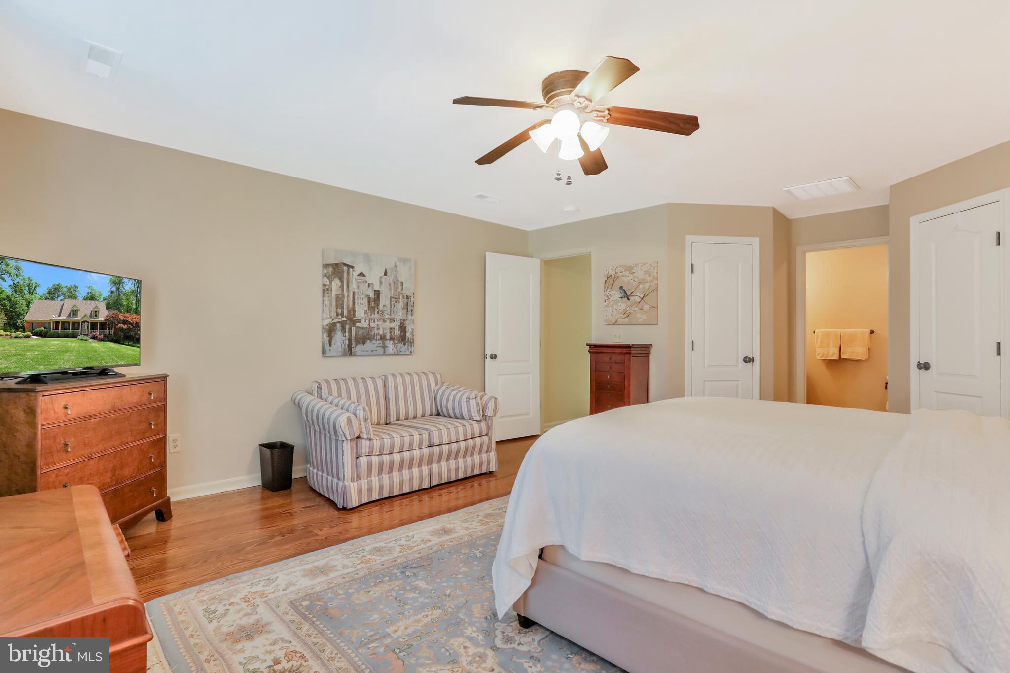 JEFFERSON OAKS - Residential