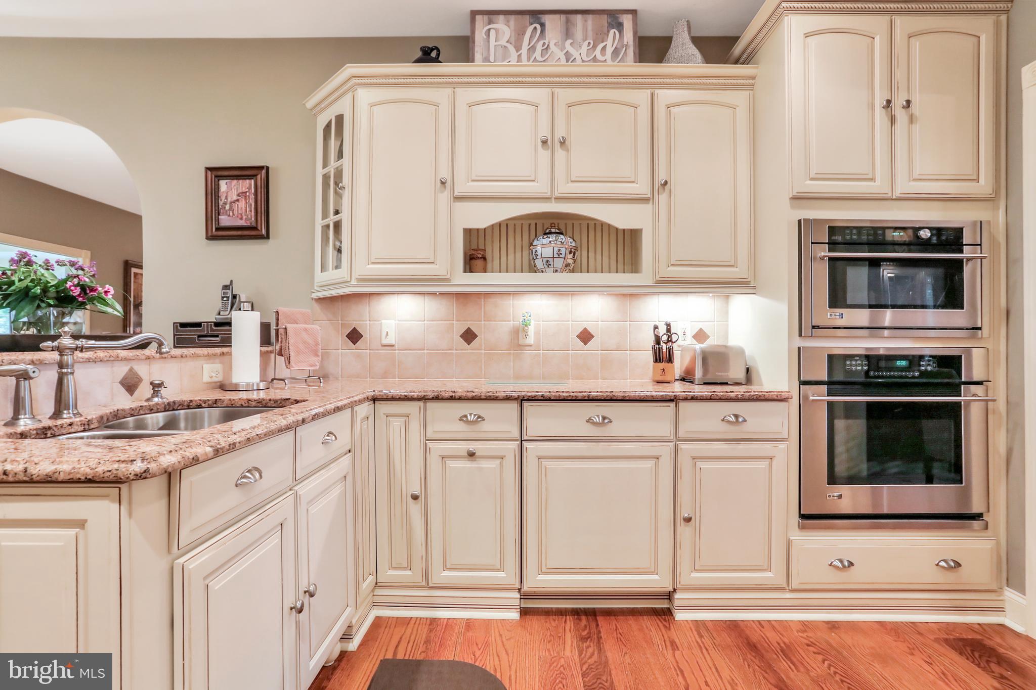 JEFFERSON OAKS - Residential