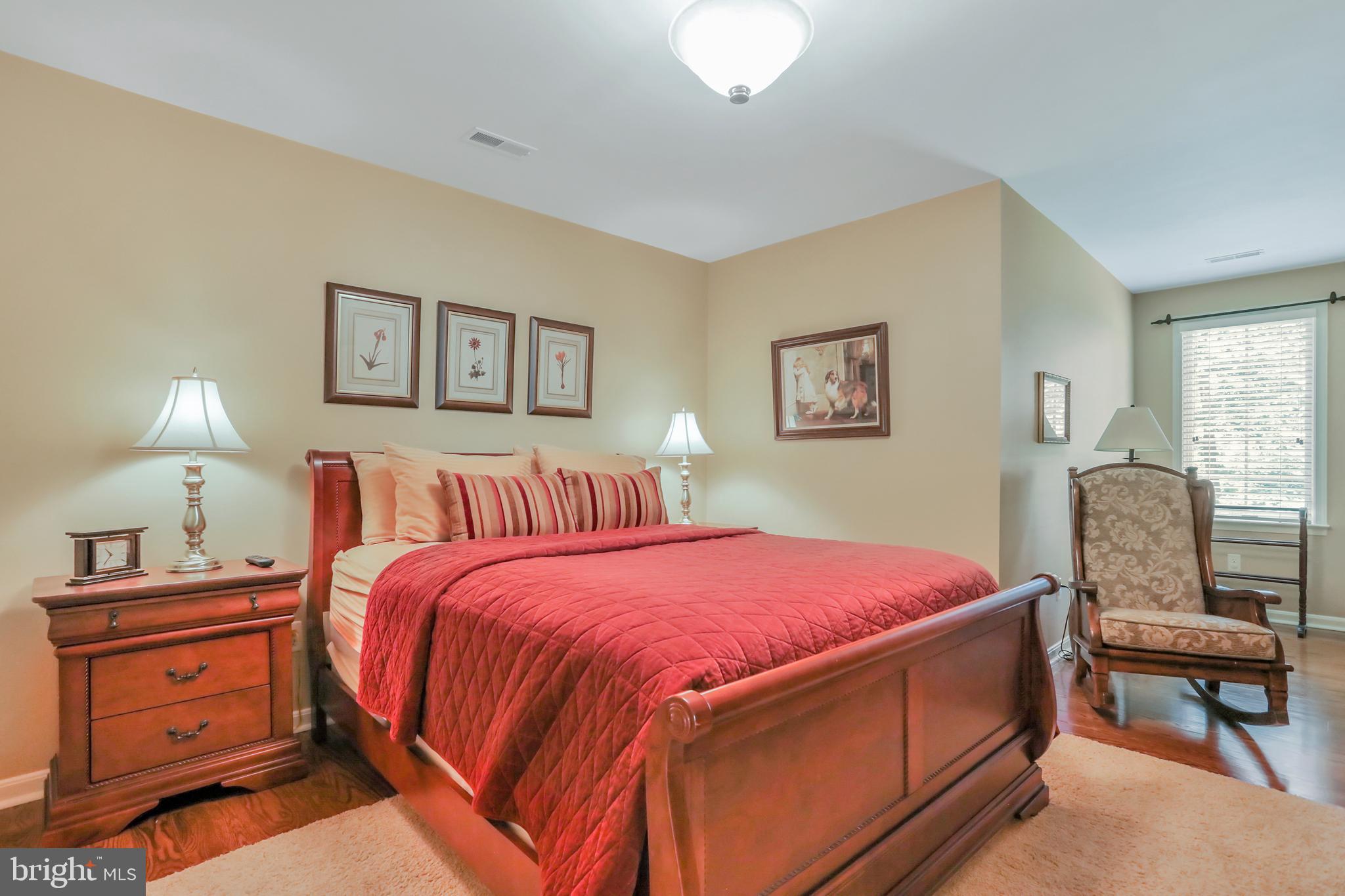 JEFFERSON OAKS - Residential