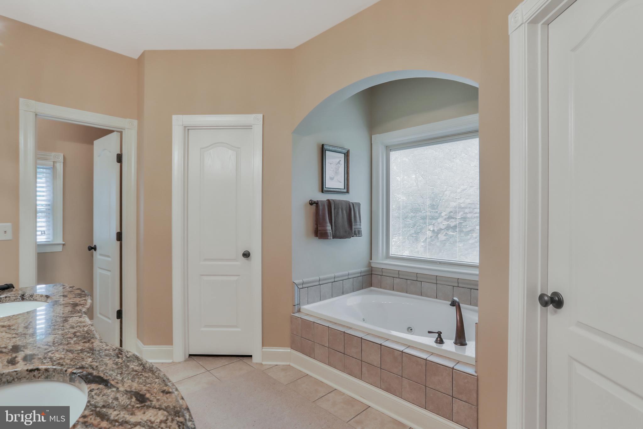 JEFFERSON OAKS - Residential