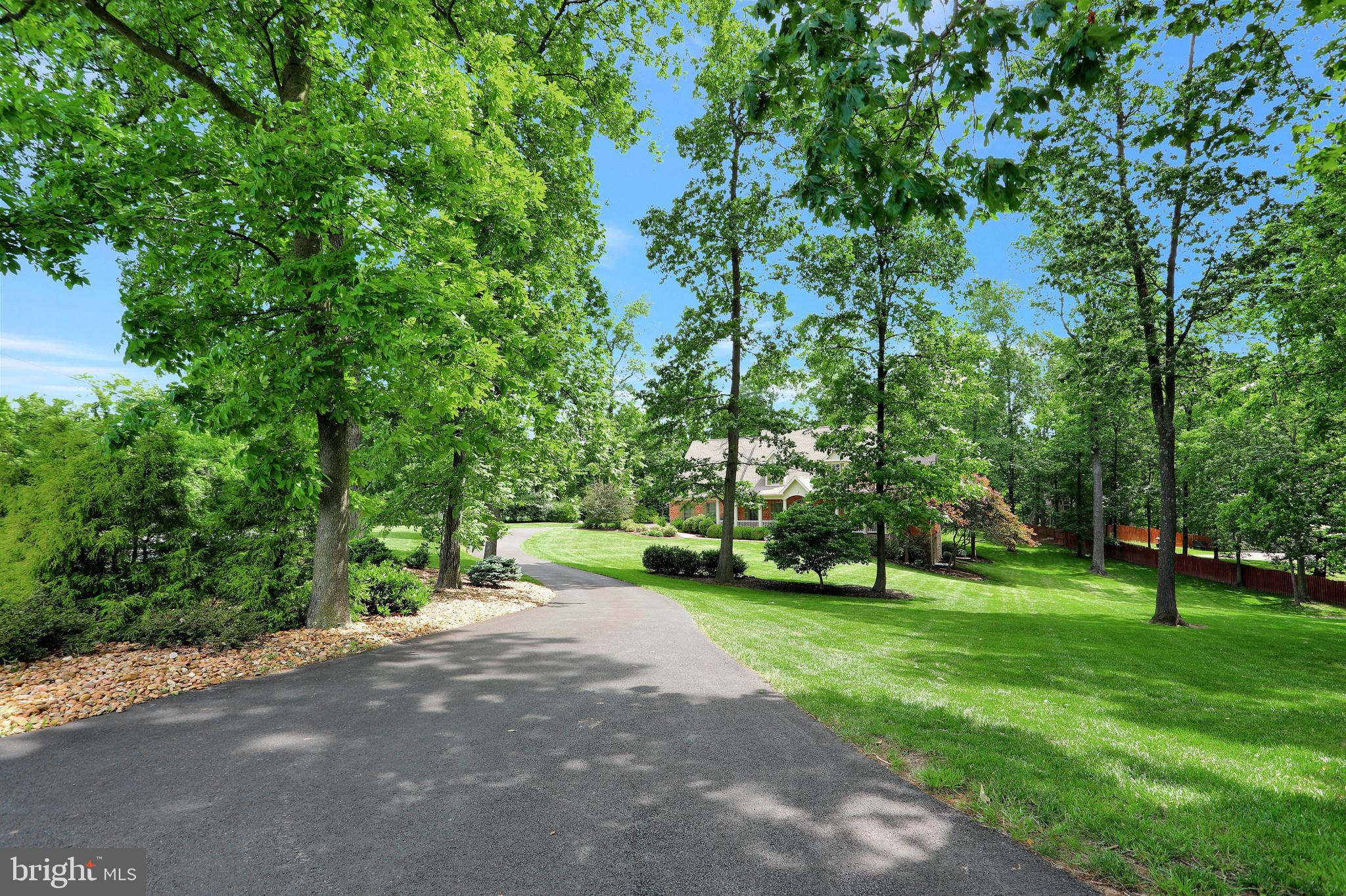 JEFFERSON OAKS - Residential