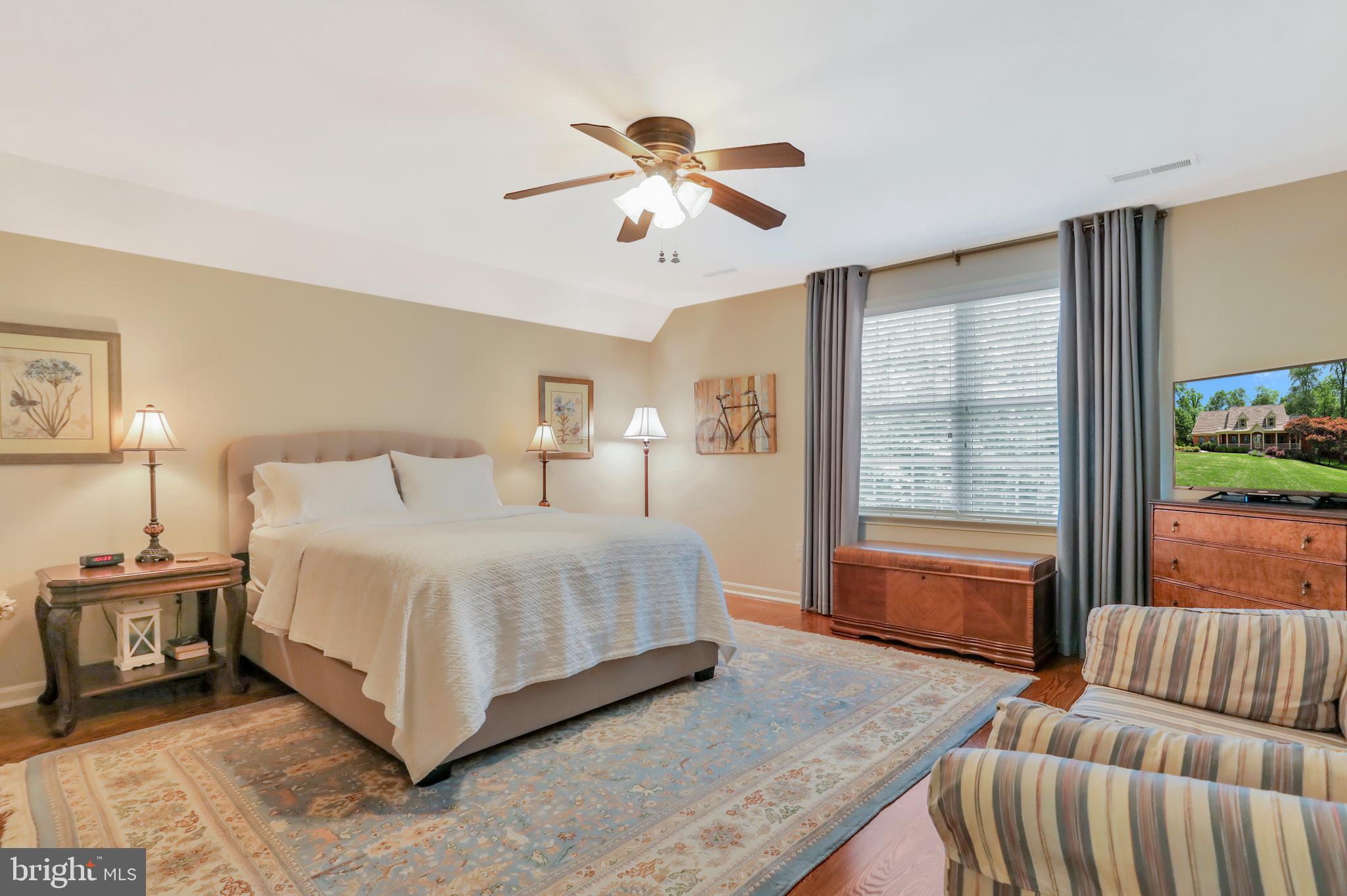 JEFFERSON OAKS - Residential