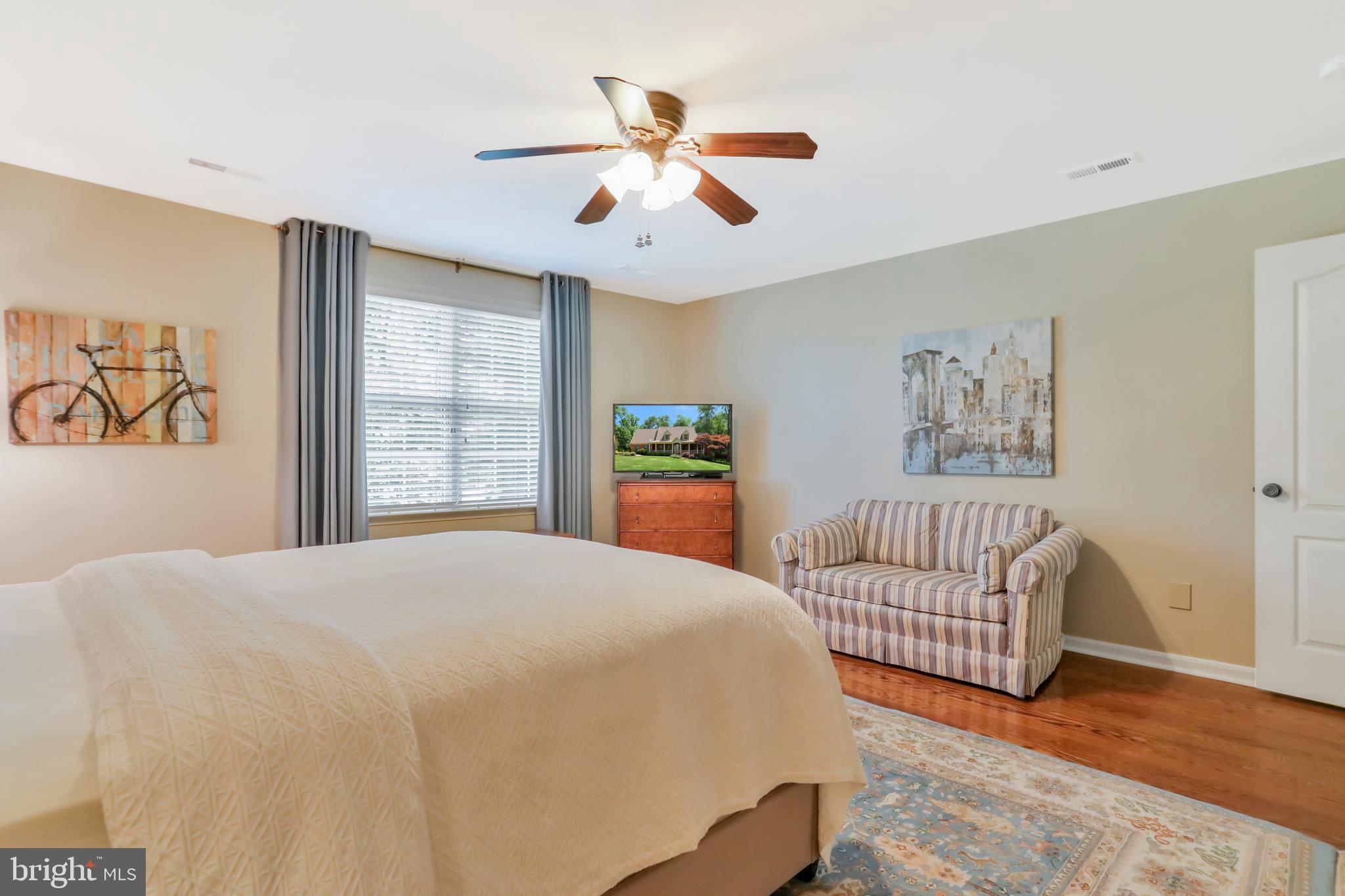 JEFFERSON OAKS - Residential