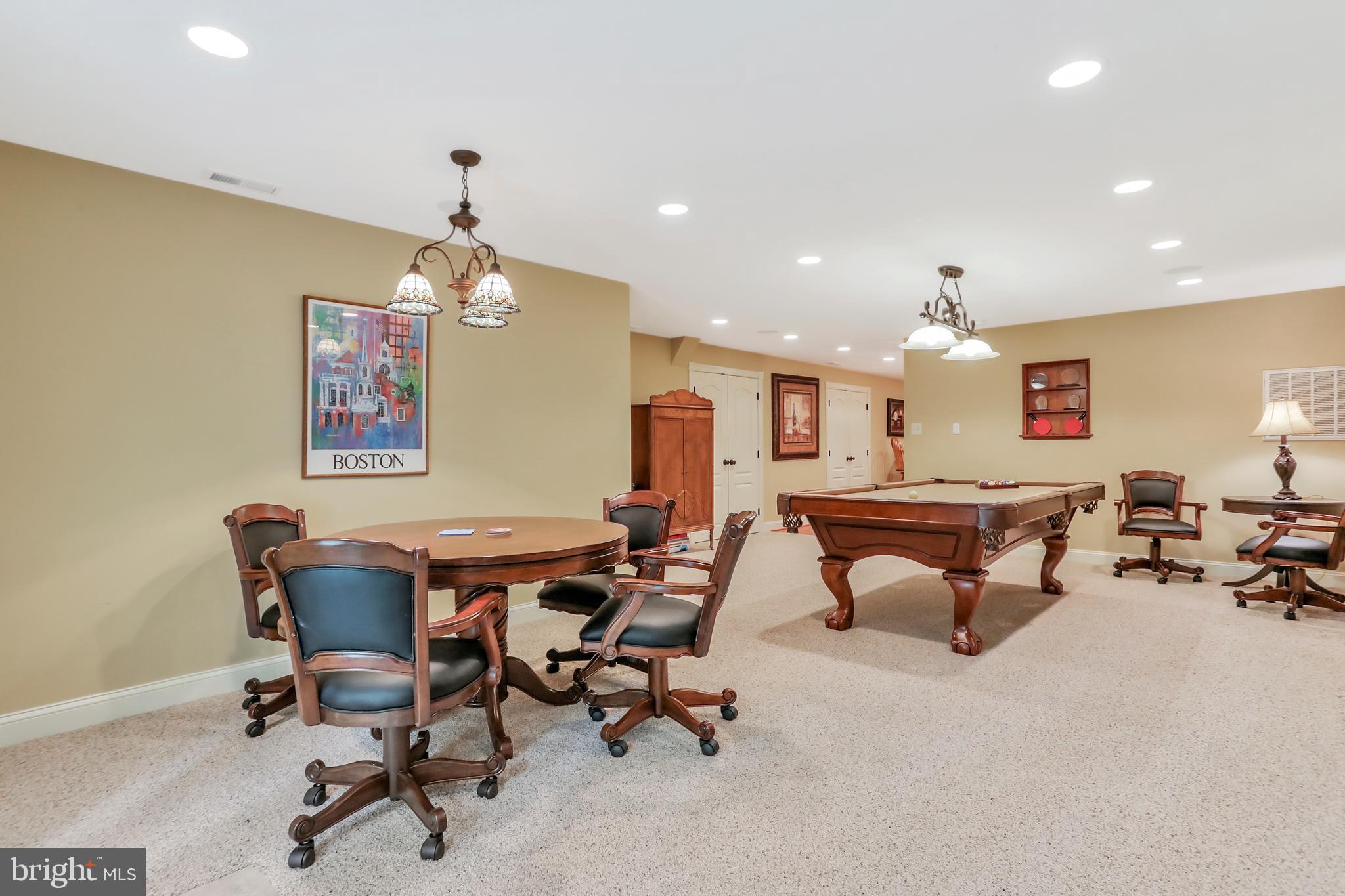 JEFFERSON OAKS - Residential