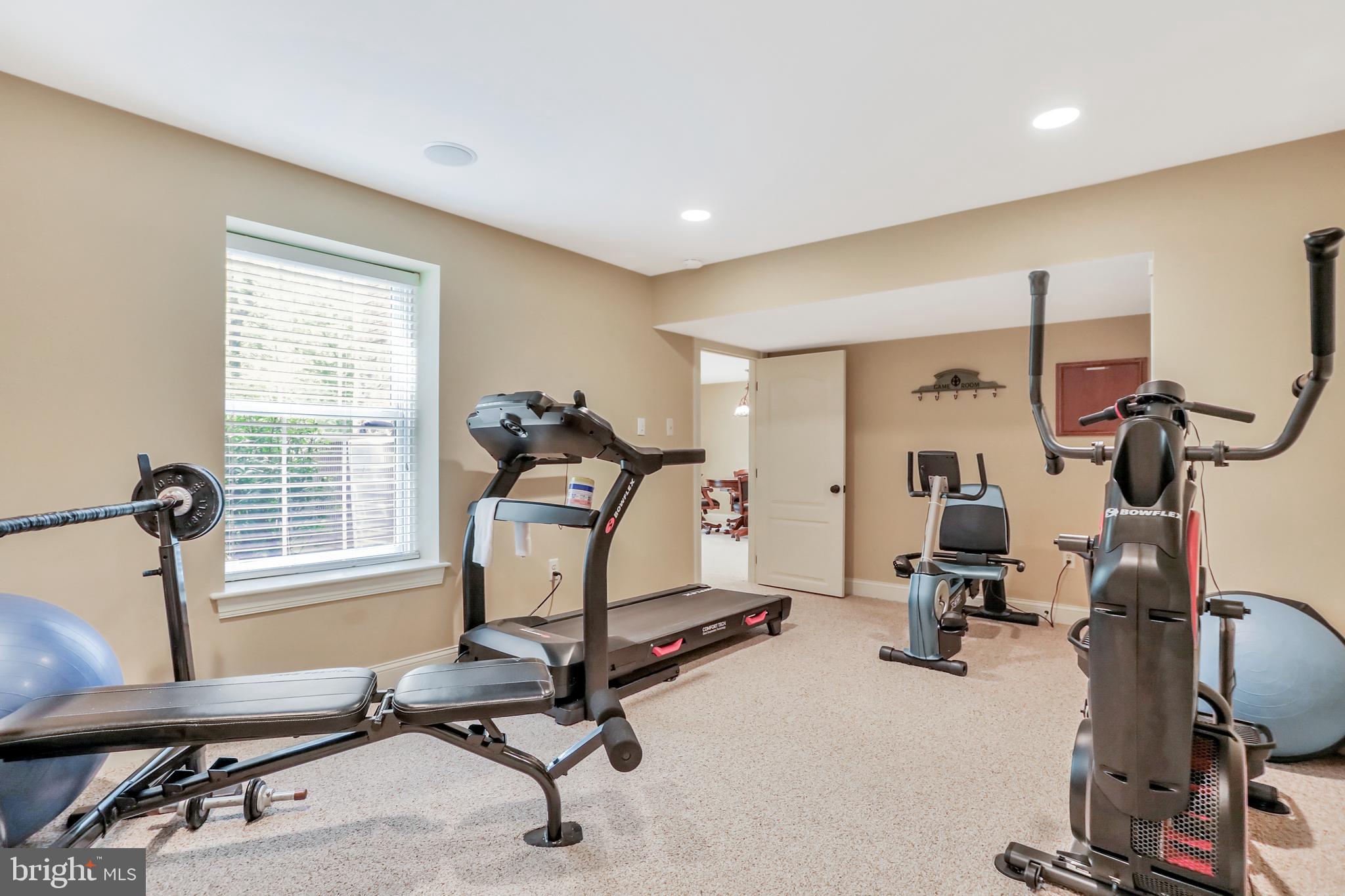 JEFFERSON OAKS - Residential