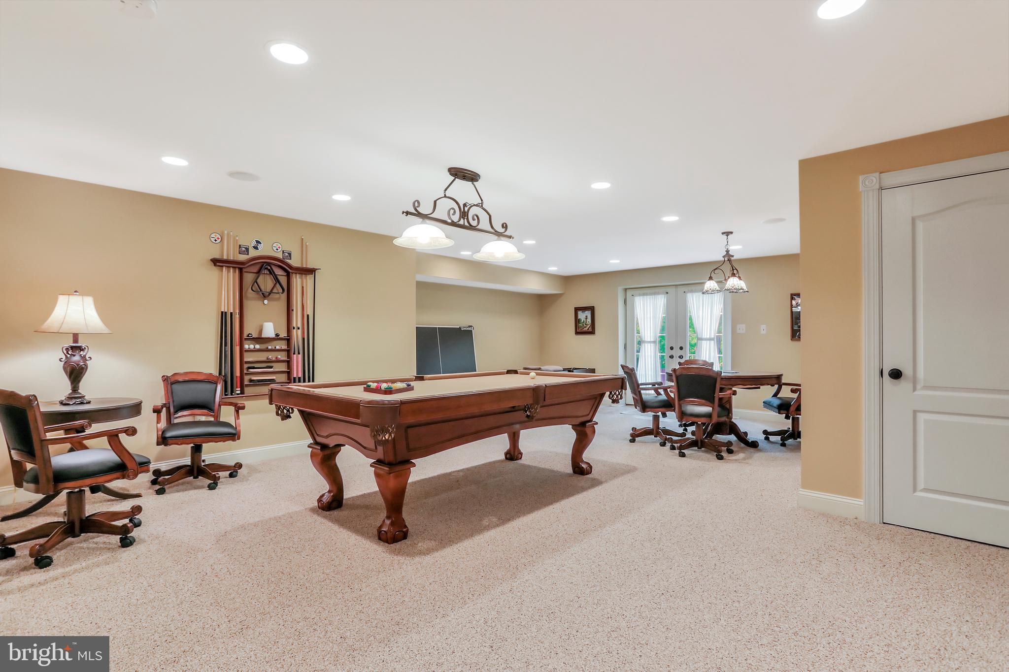 JEFFERSON OAKS - Residential