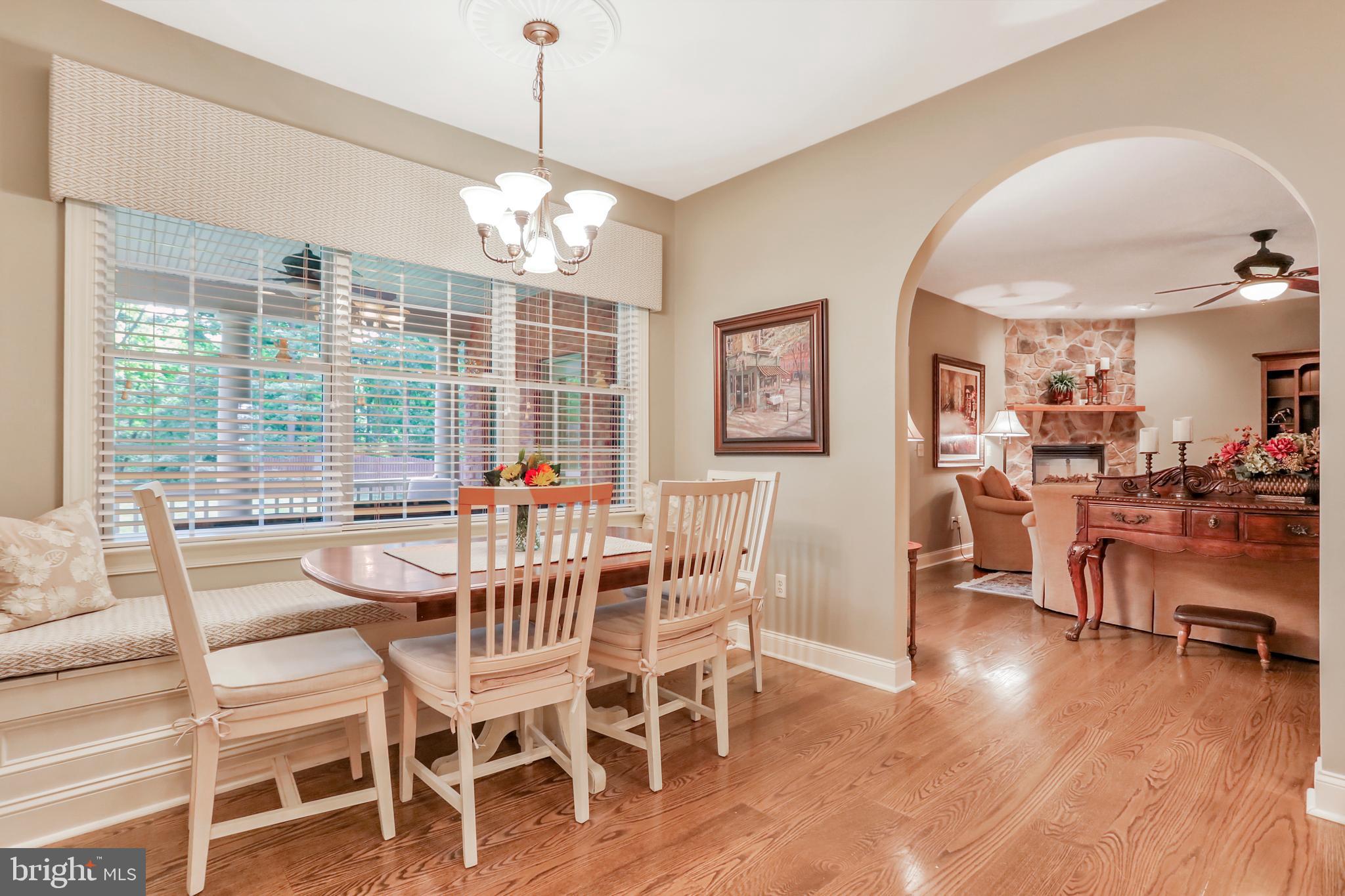 JEFFERSON OAKS - Residential