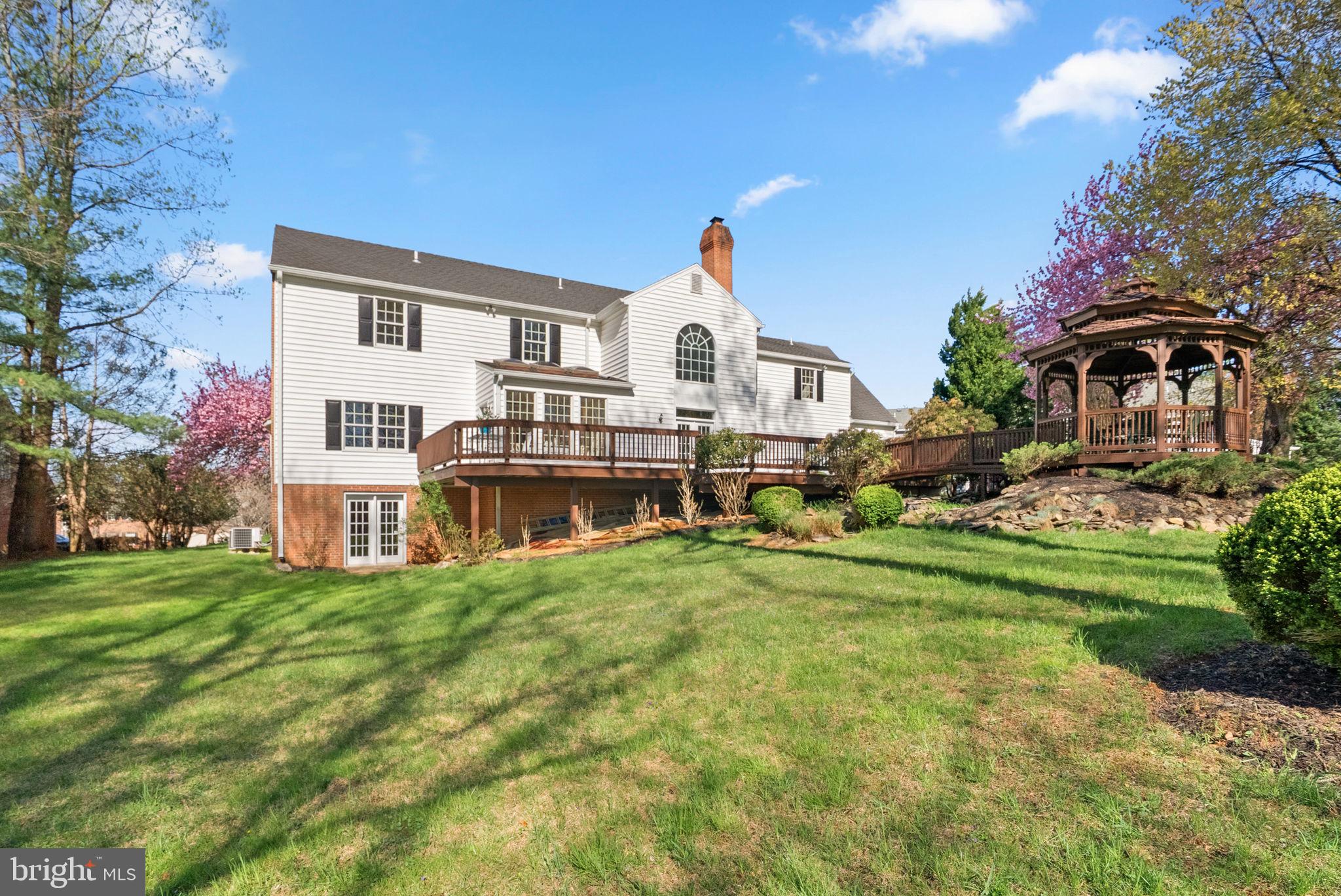 GRANBY WOODS - Residential