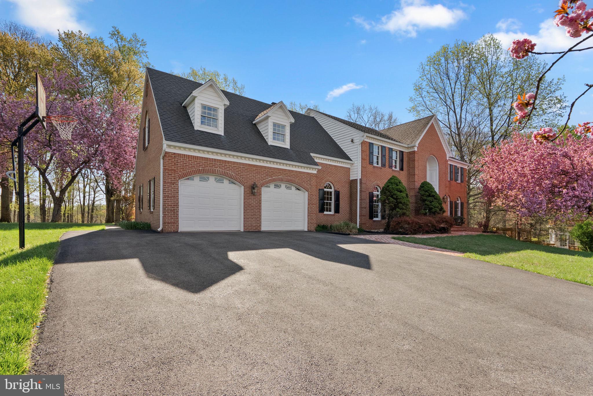 GRANBY WOODS - Residential