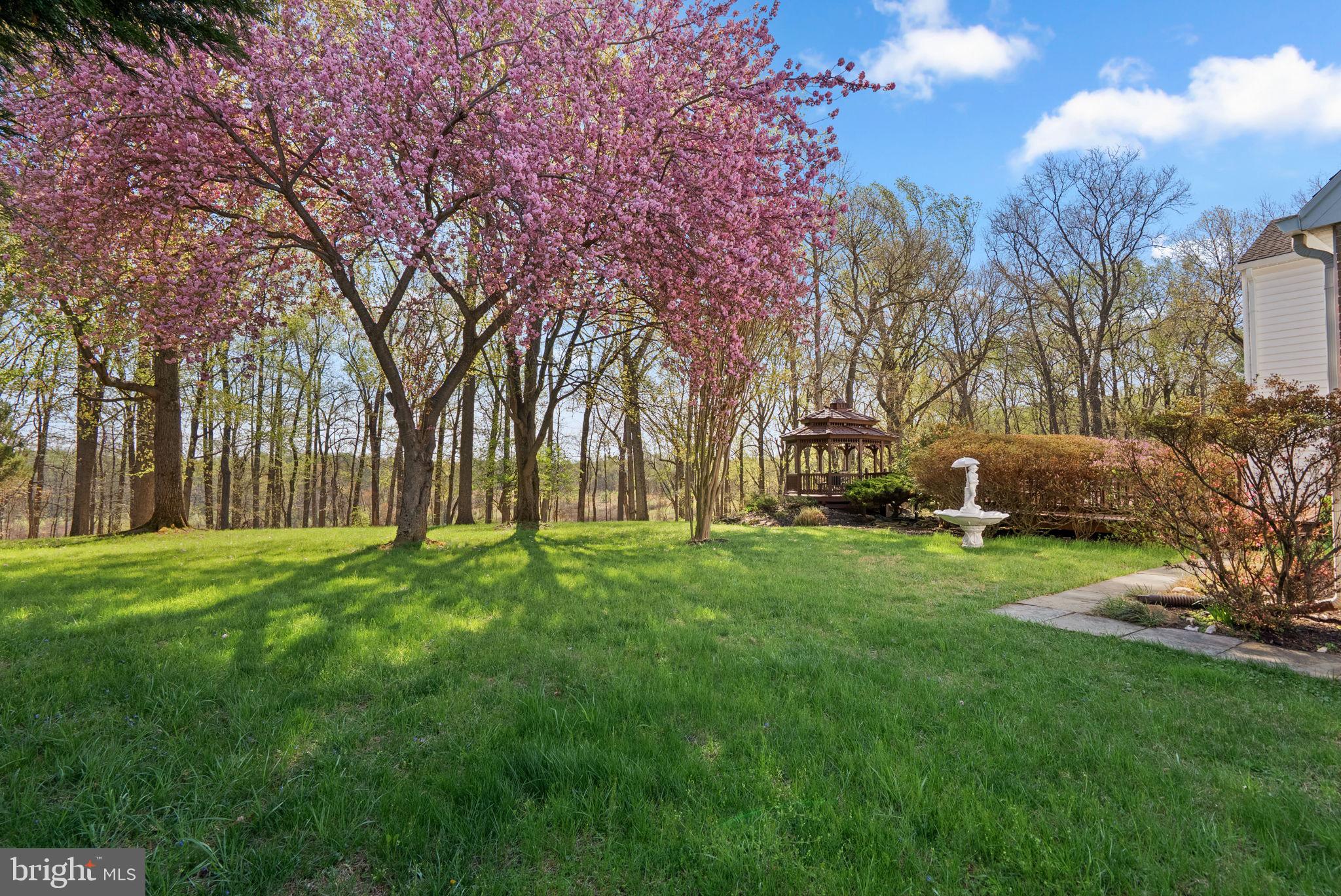 GRANBY WOODS - Residential
