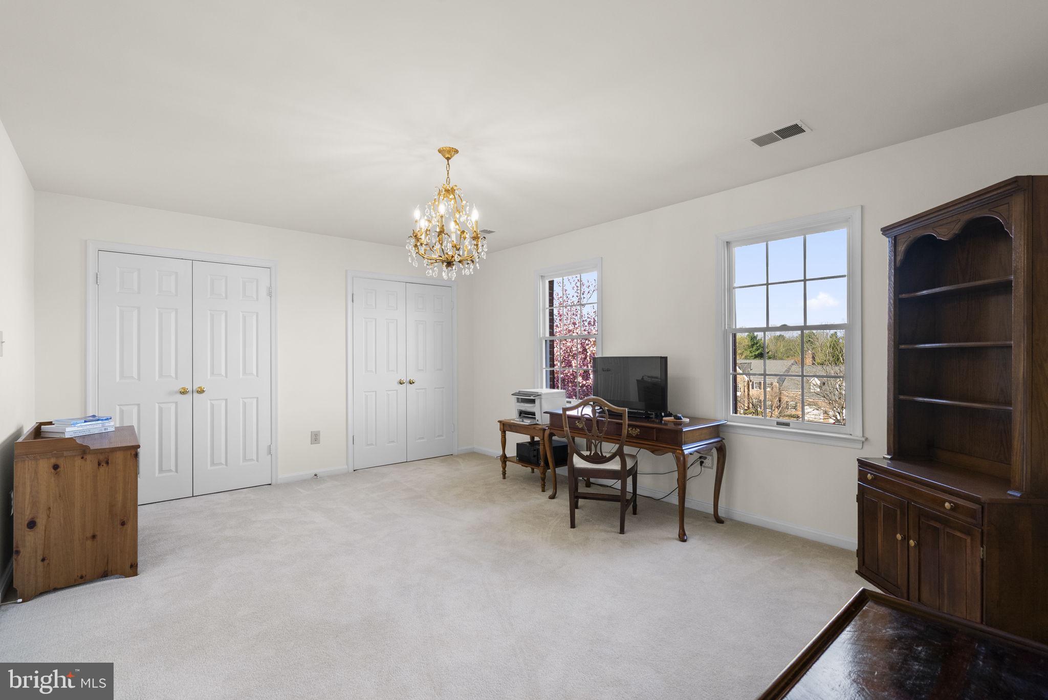 GRANBY WOODS - Residential