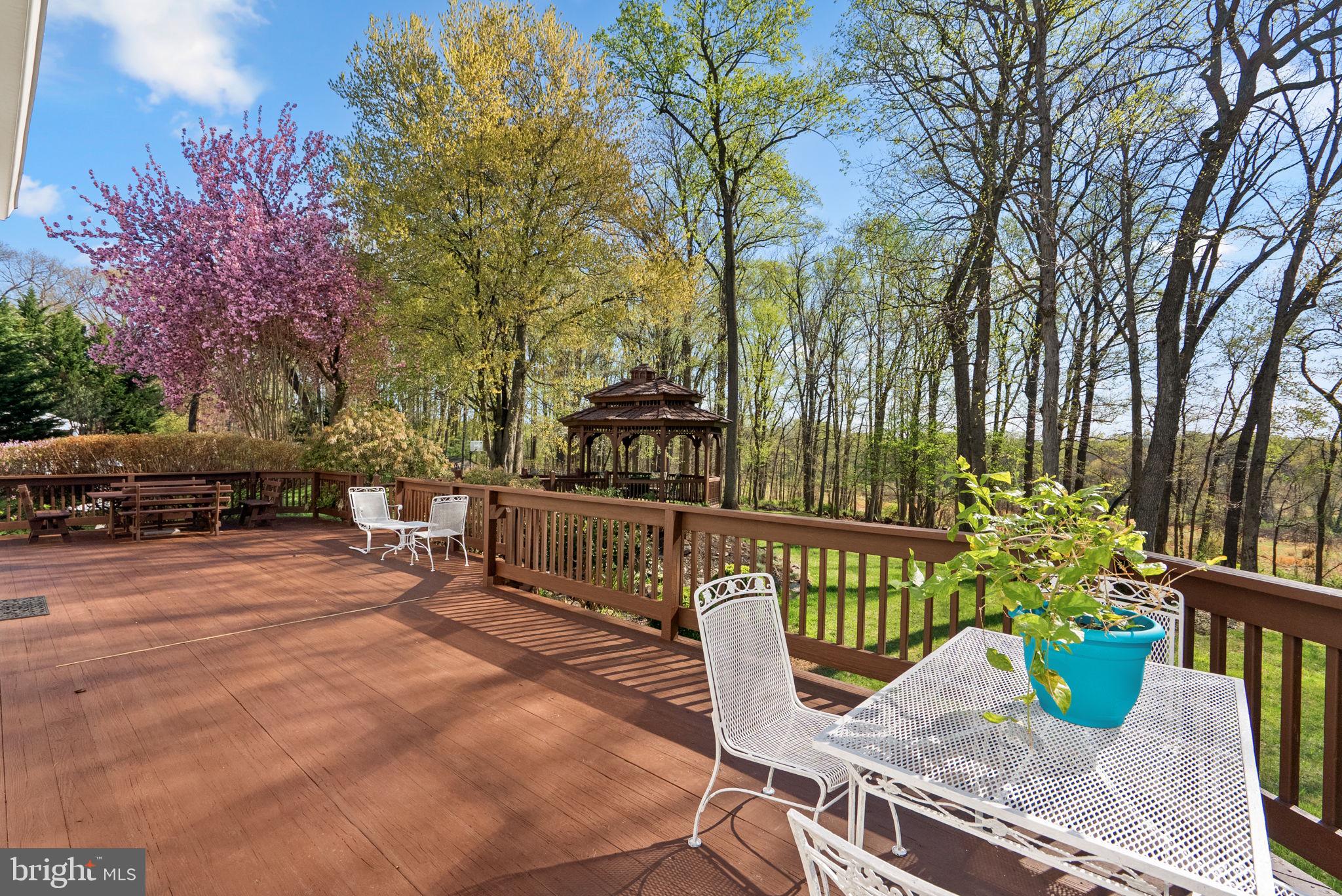 GRANBY WOODS - Residential