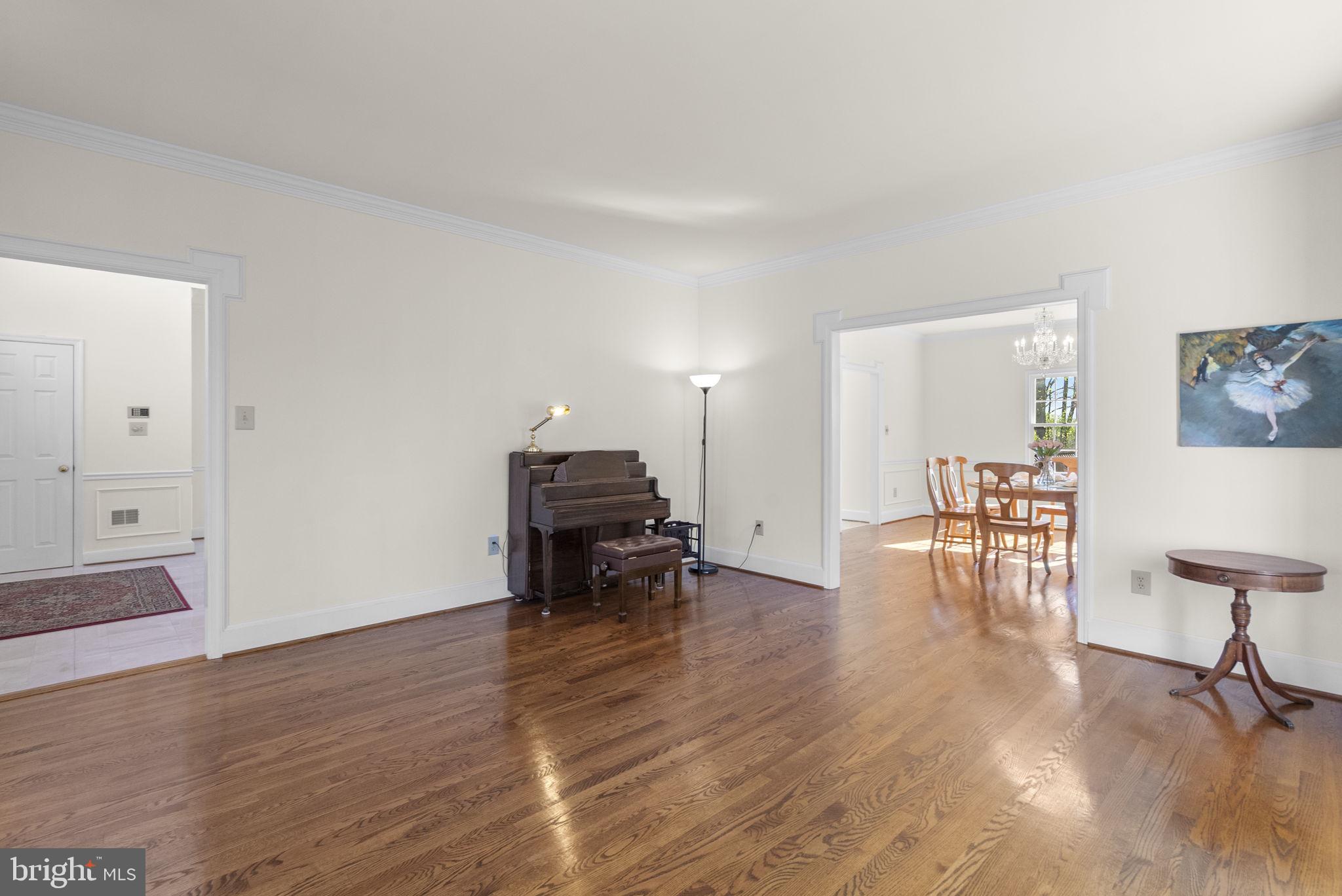 GRANBY WOODS - Residential