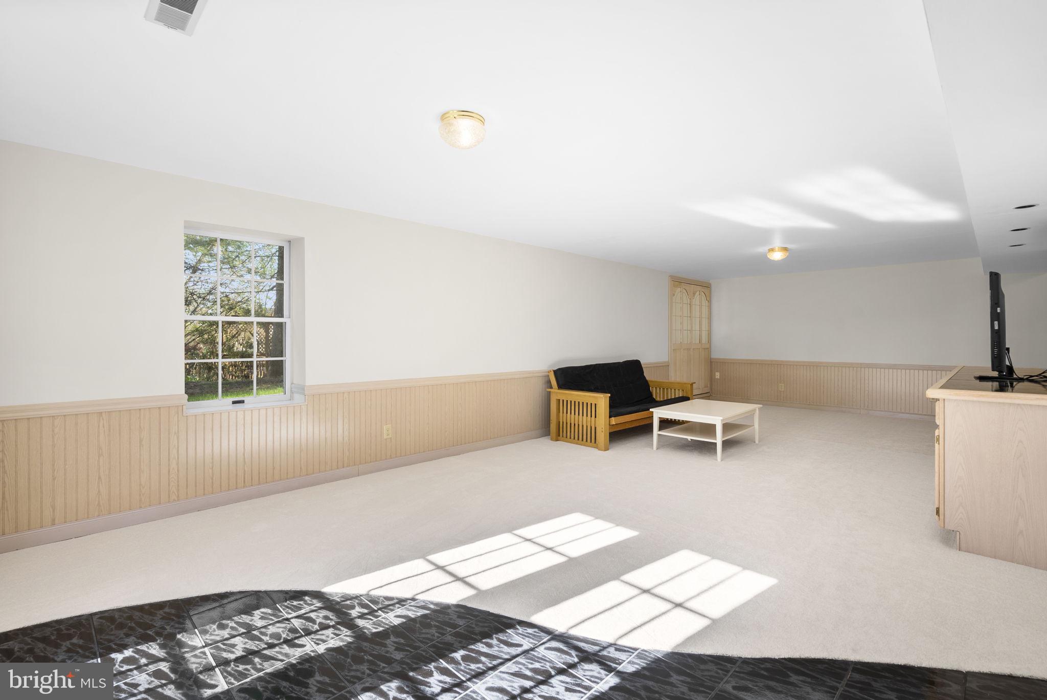 GRANBY WOODS - Residential