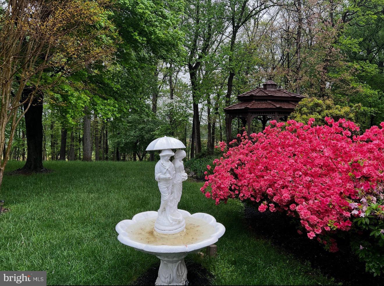 GRANBY WOODS - Residential