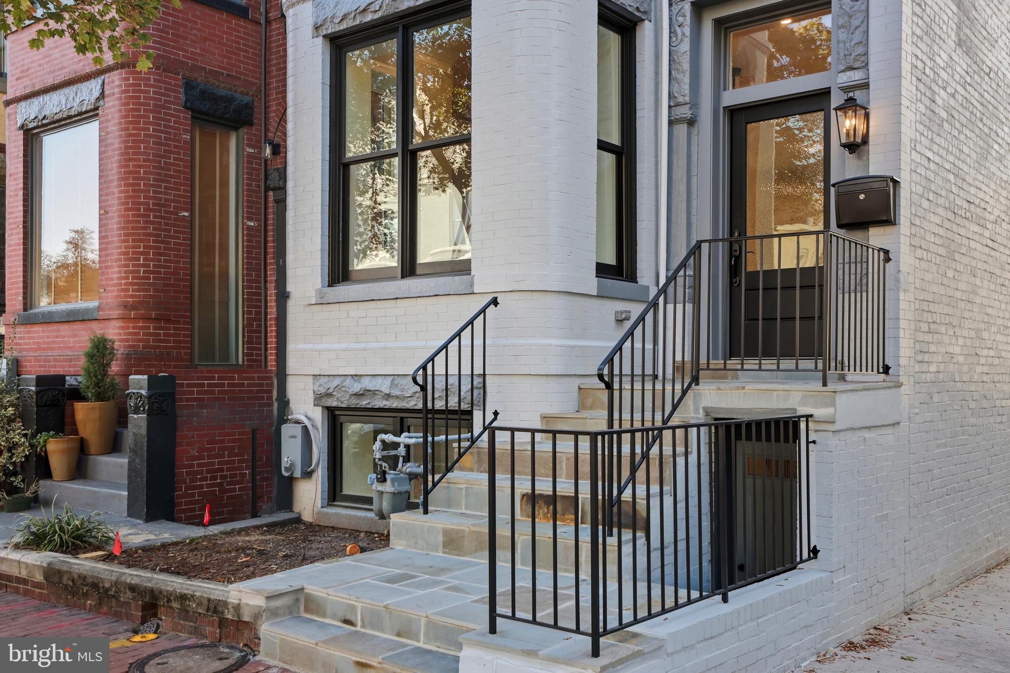 910 WESTMINSTER STREET NW