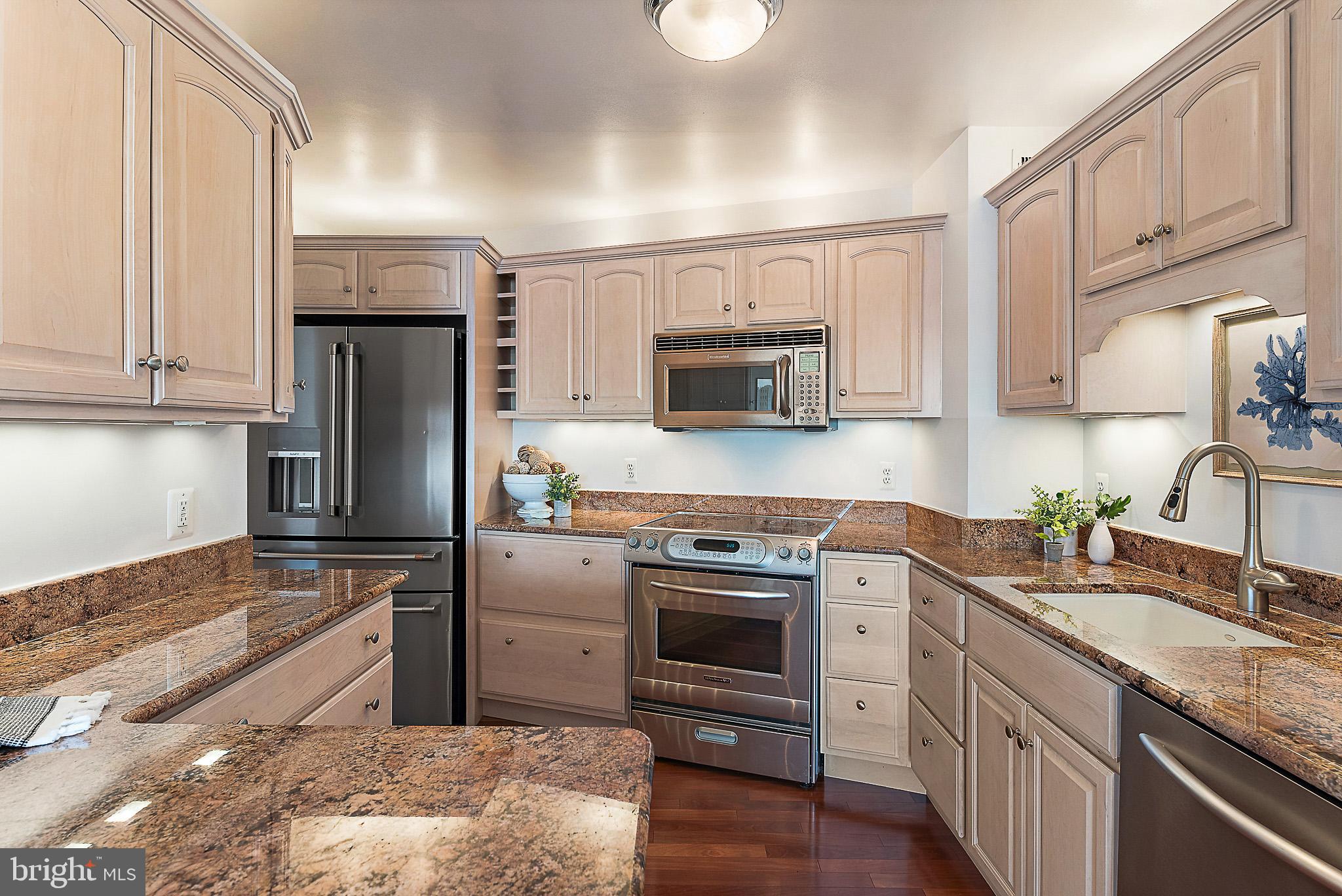 SEVERN 100 CONDO - Residential