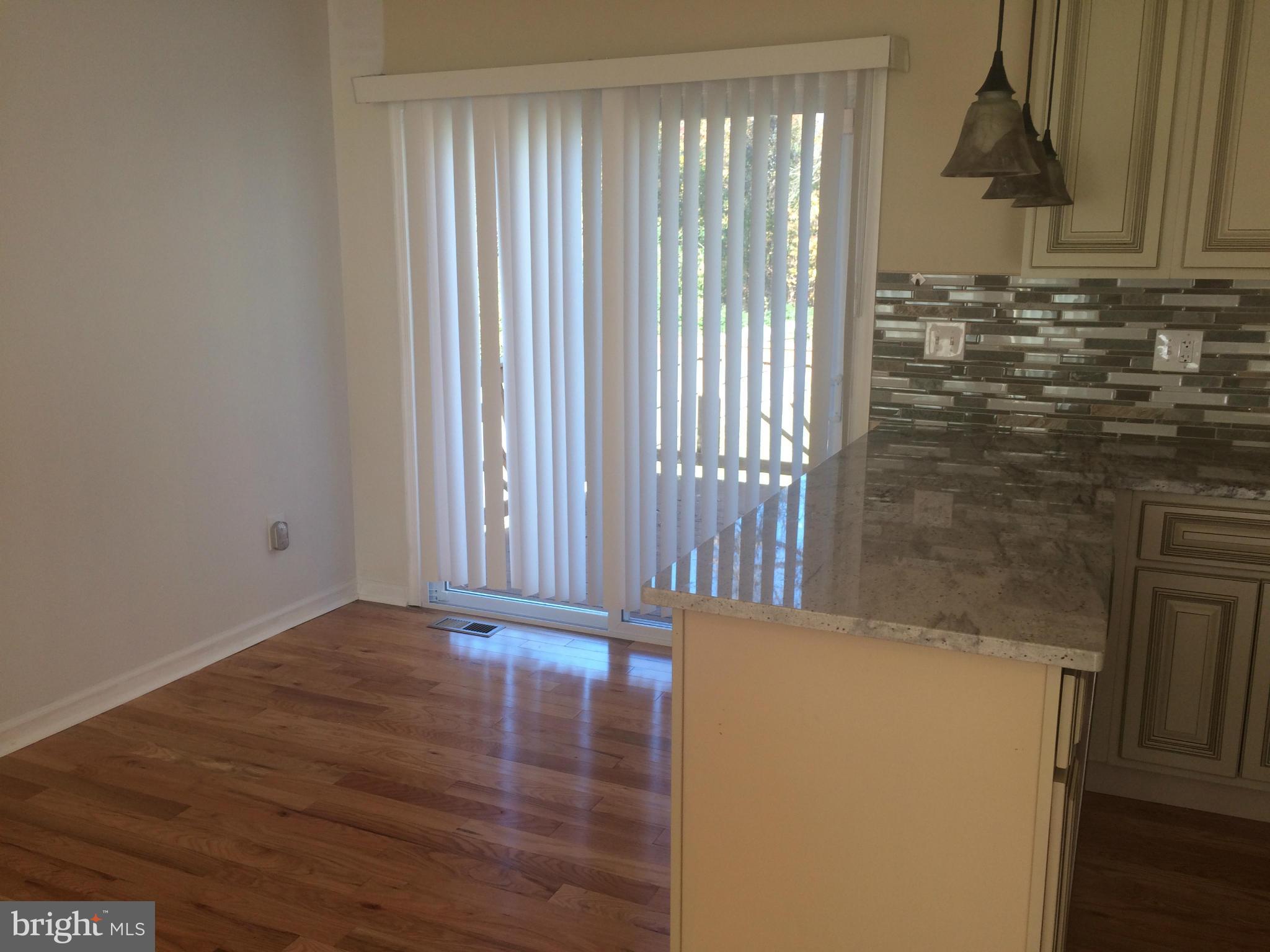HARBOUR OAKS - Residential Lease