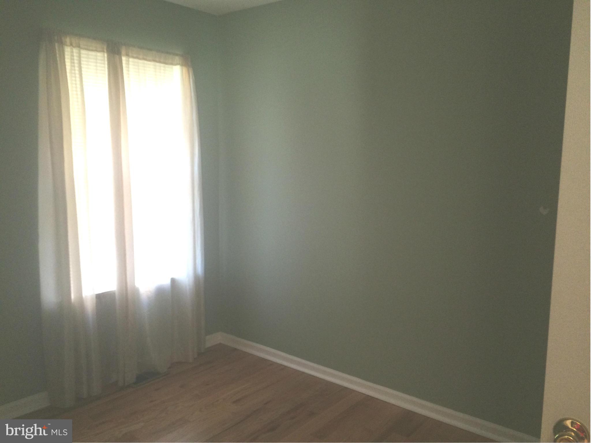 HARBOUR OAKS - Residential Lease