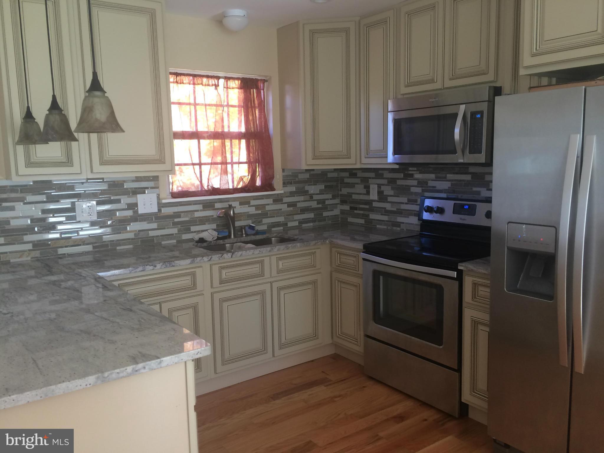 HARBOUR OAKS - Residential Lease