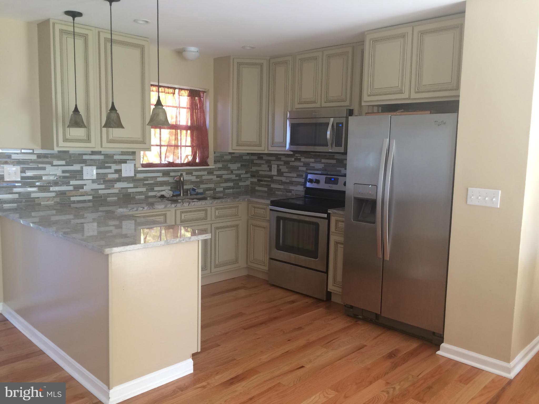 HARBOUR OAKS - Residential Lease