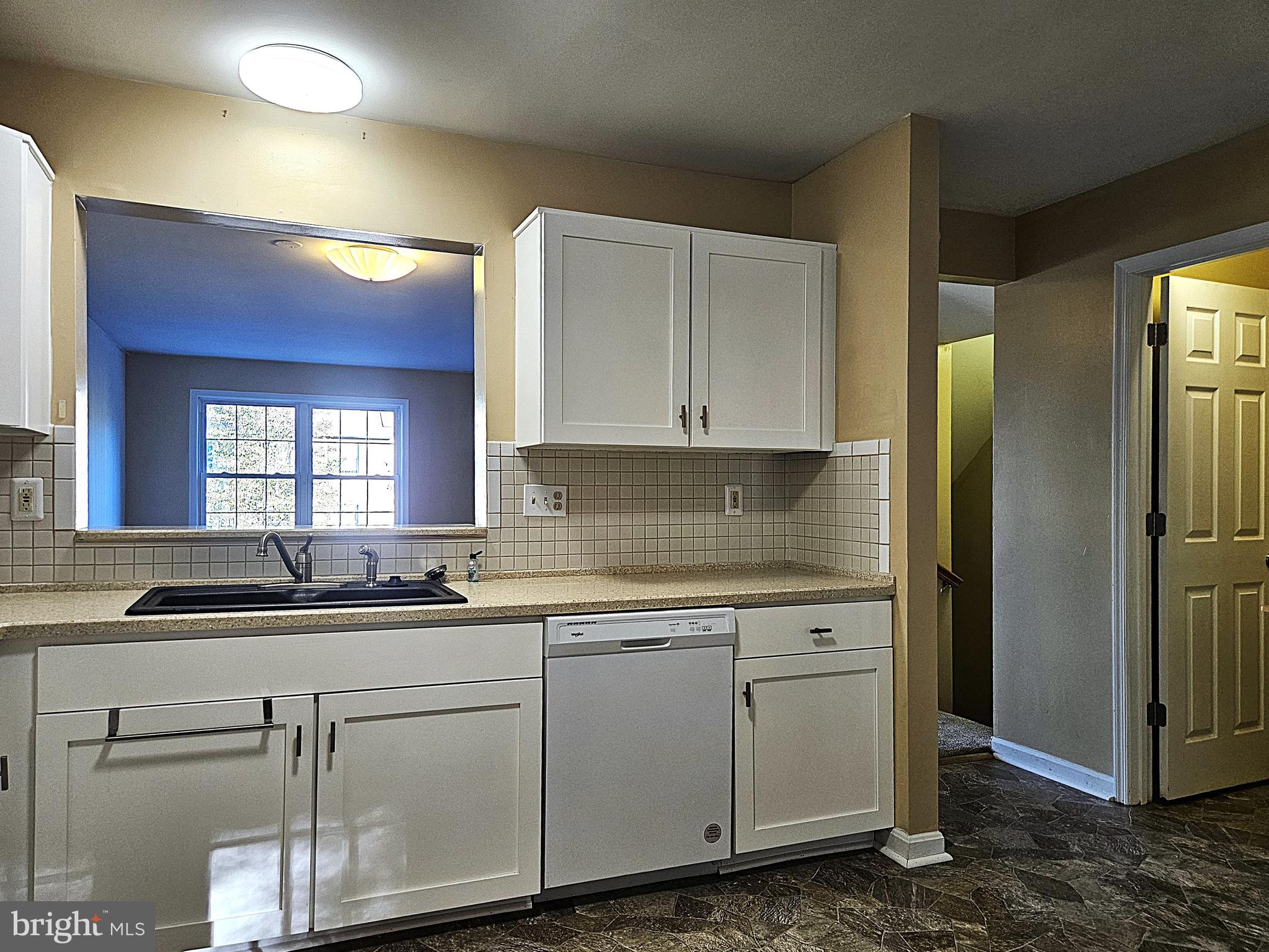 FOXRIDGE - Residential Lease