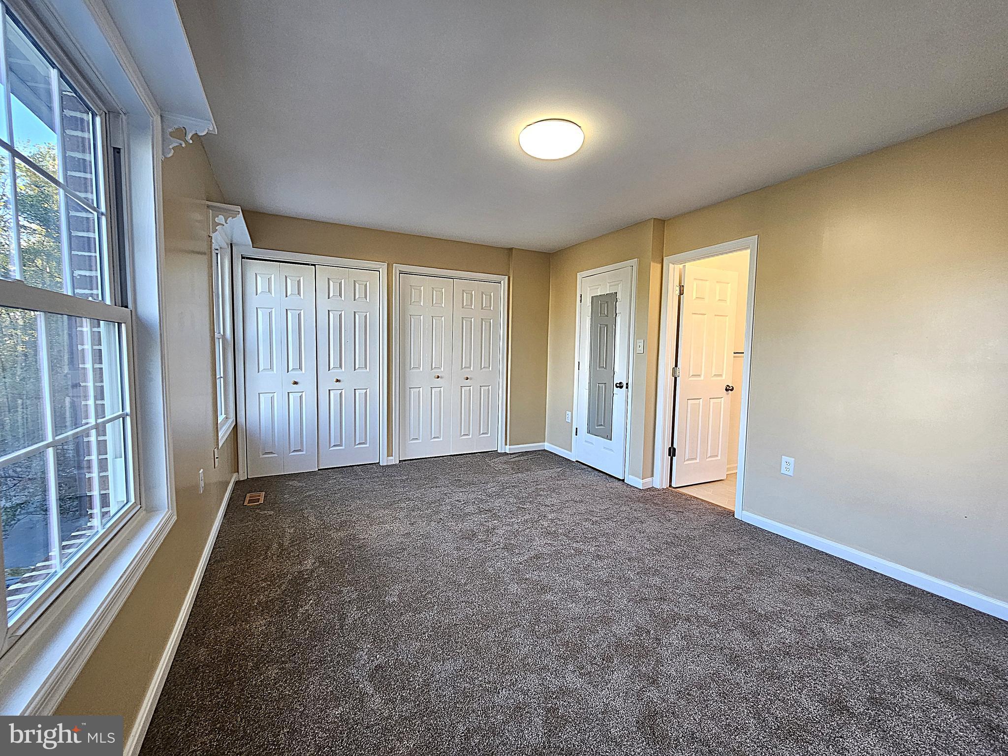 FOXRIDGE - Residential Lease