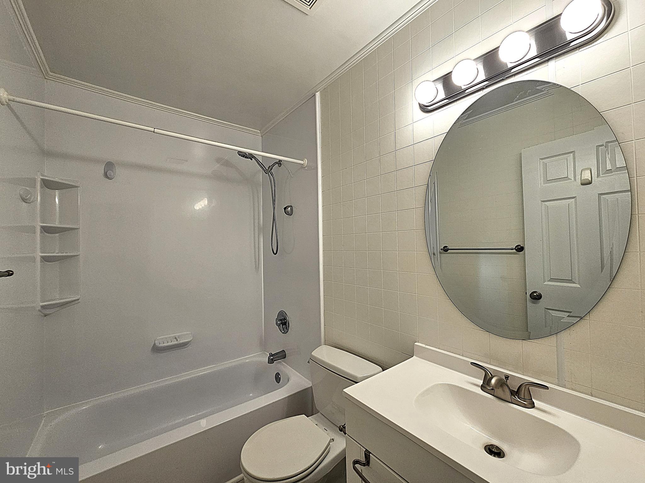 FOXRIDGE - Residential Lease