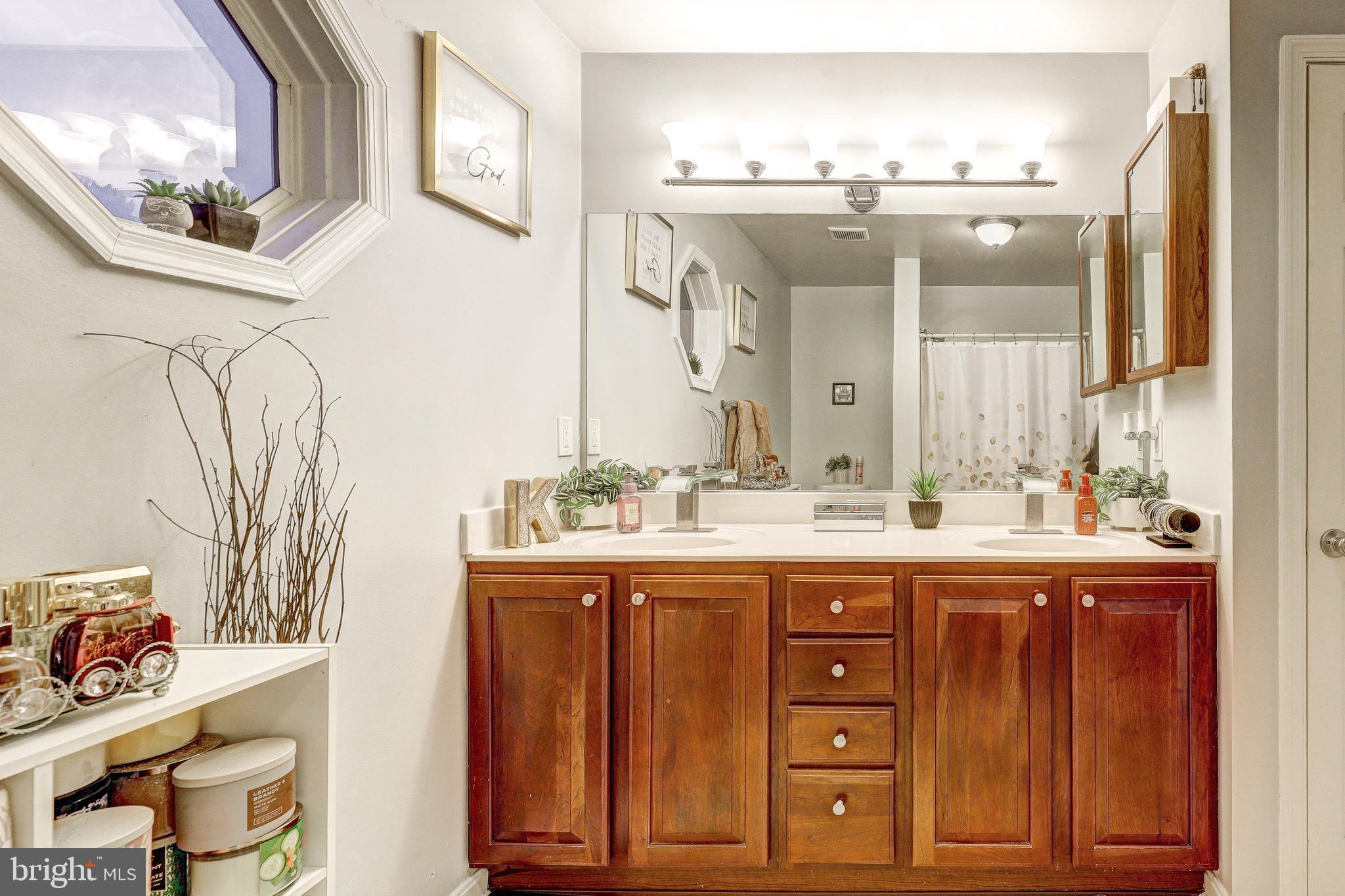 FOREST PARK - Residential