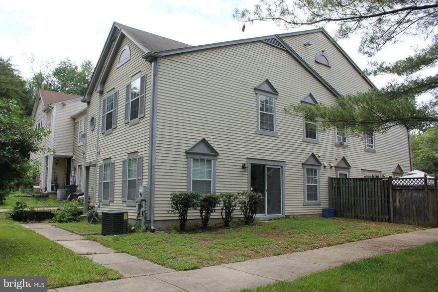 Come and check out this newly renovated home that features fresh carpet, paint and redone bathrooms. This town home has an oversized master bedroom with walk-in closets in both bedrooms. With almost 1300 sqft of living space it's one of the largest end units in the area. Located just minutes from downtown and easy access to 495 and other major routes.