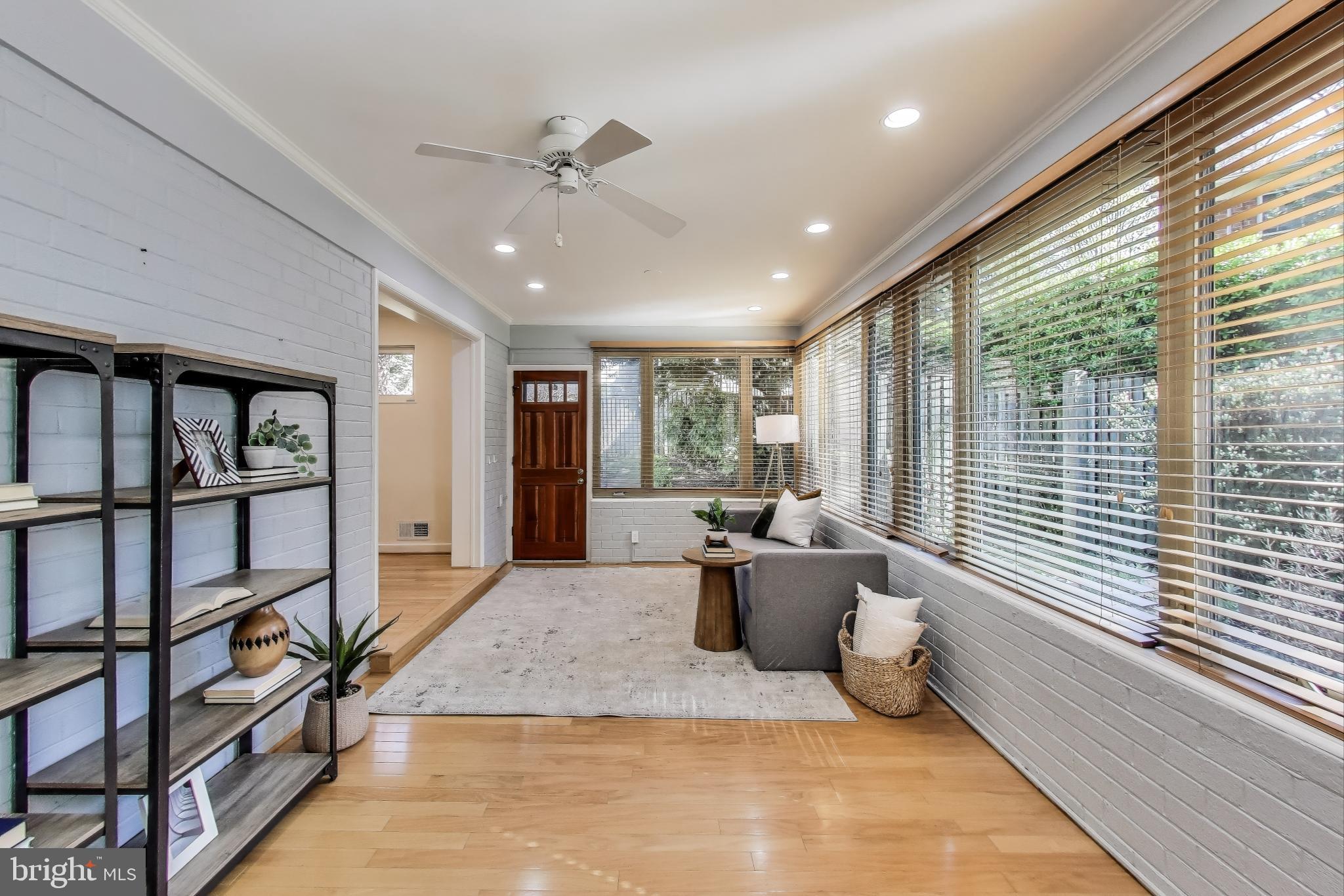 CHEVY CHASE - Residential