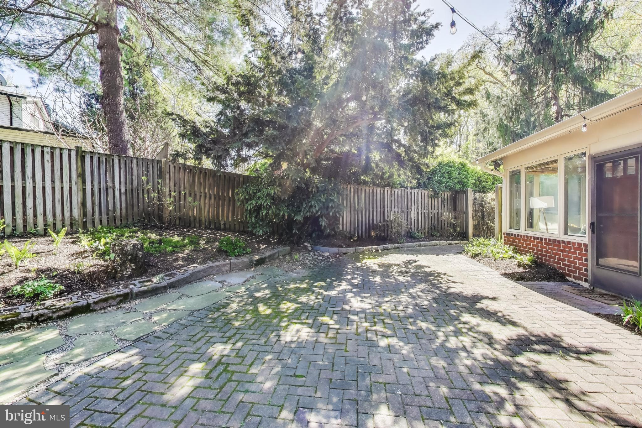 CHEVY CHASE - Residential