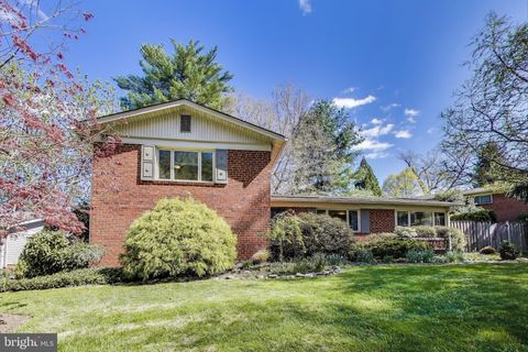 Photo of 8905 Spring Valley Road, CHEVY CHASE, MD 20815 (MLS # MDMC2174304)