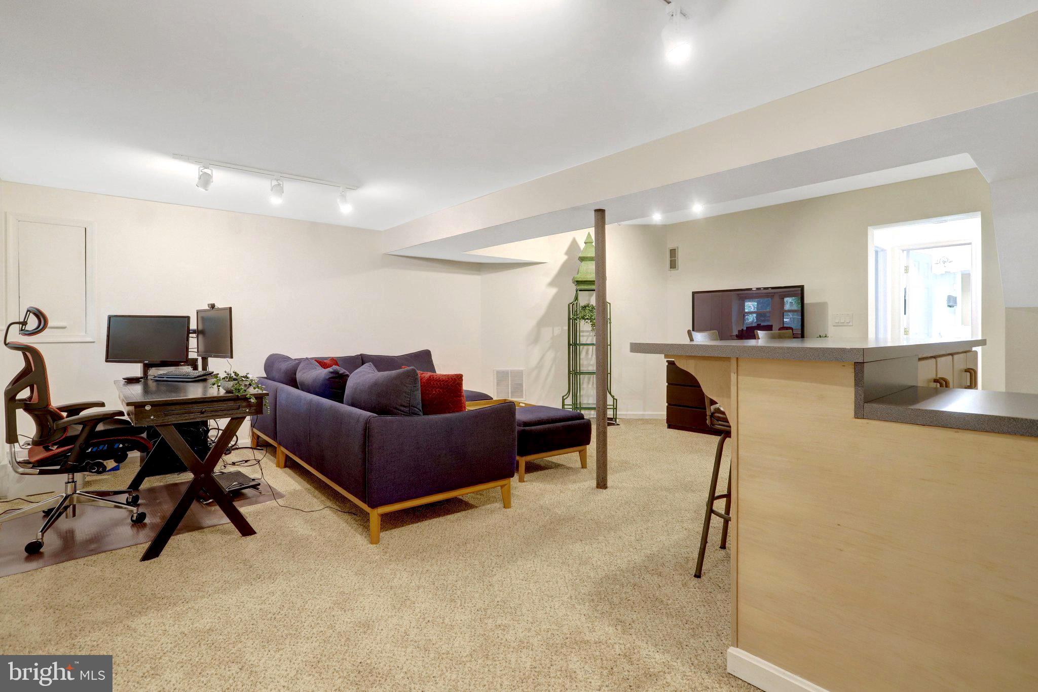 BURKE CENTRE - Residential