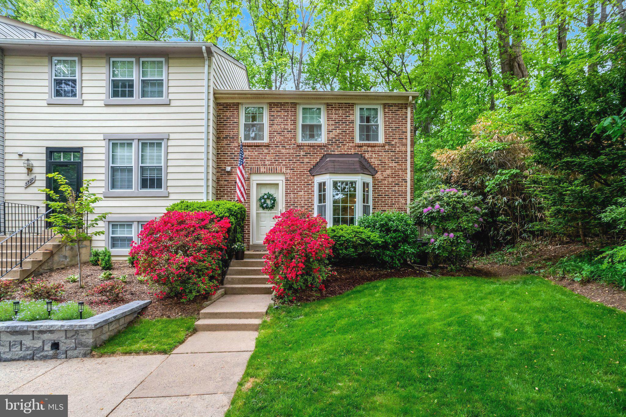 BURKE CENTRE - Residential