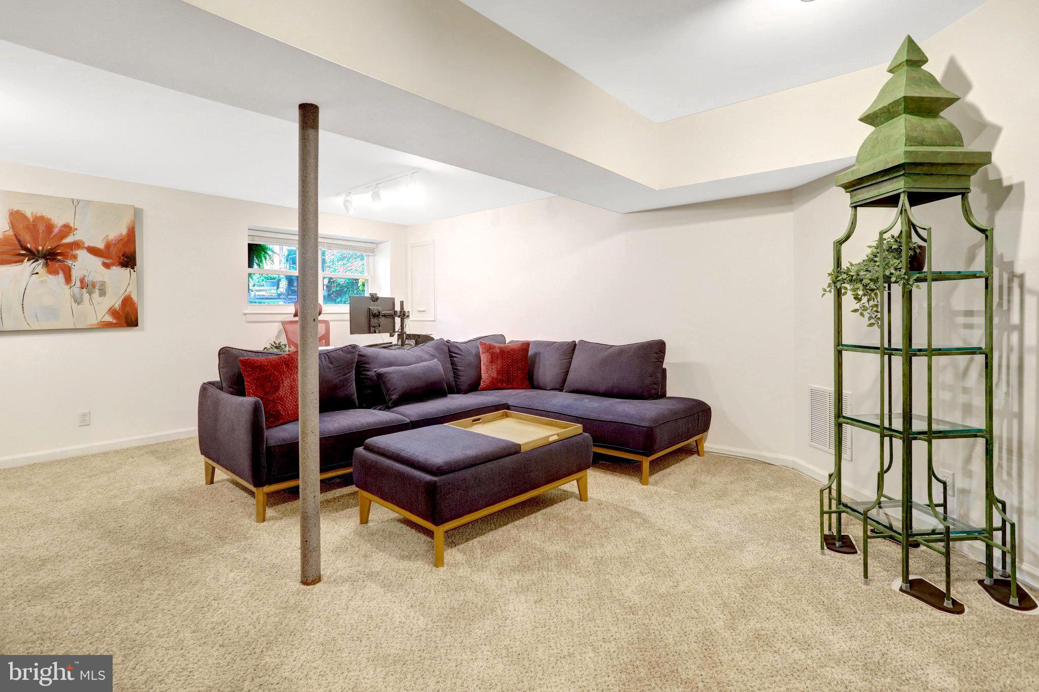 BURKE CENTRE - Residential