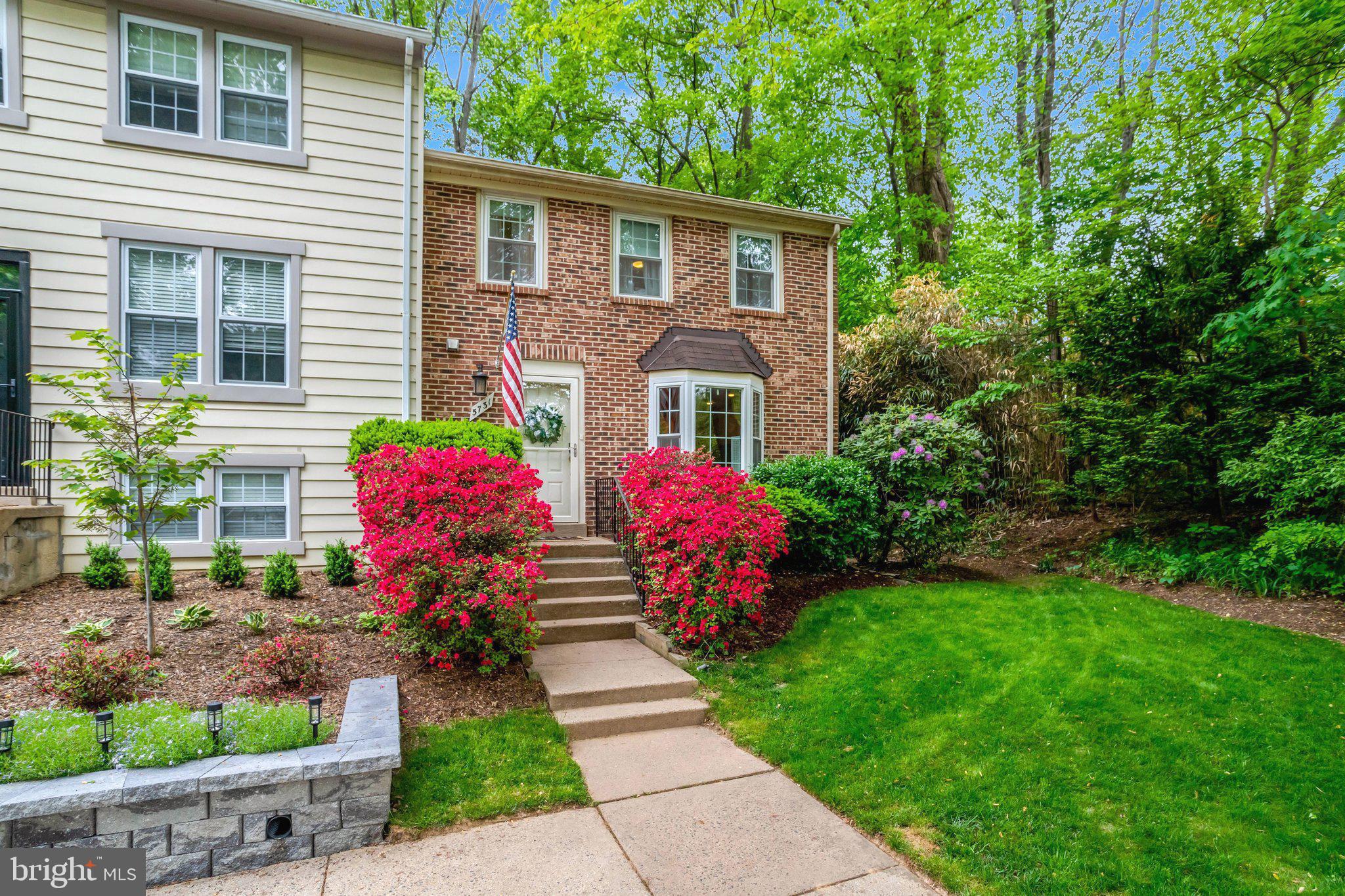 BURKE CENTRE - Residential