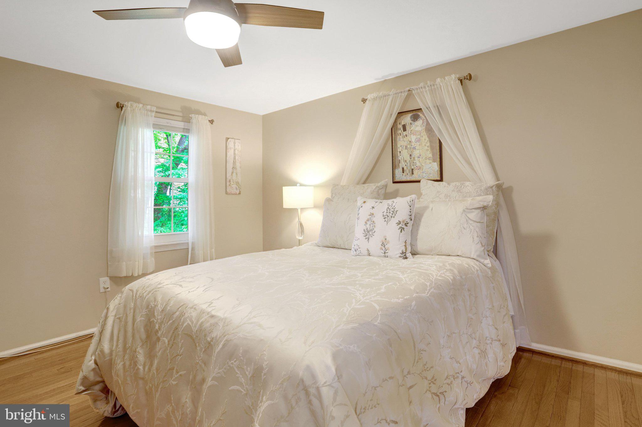 BURKE CENTRE - Residential