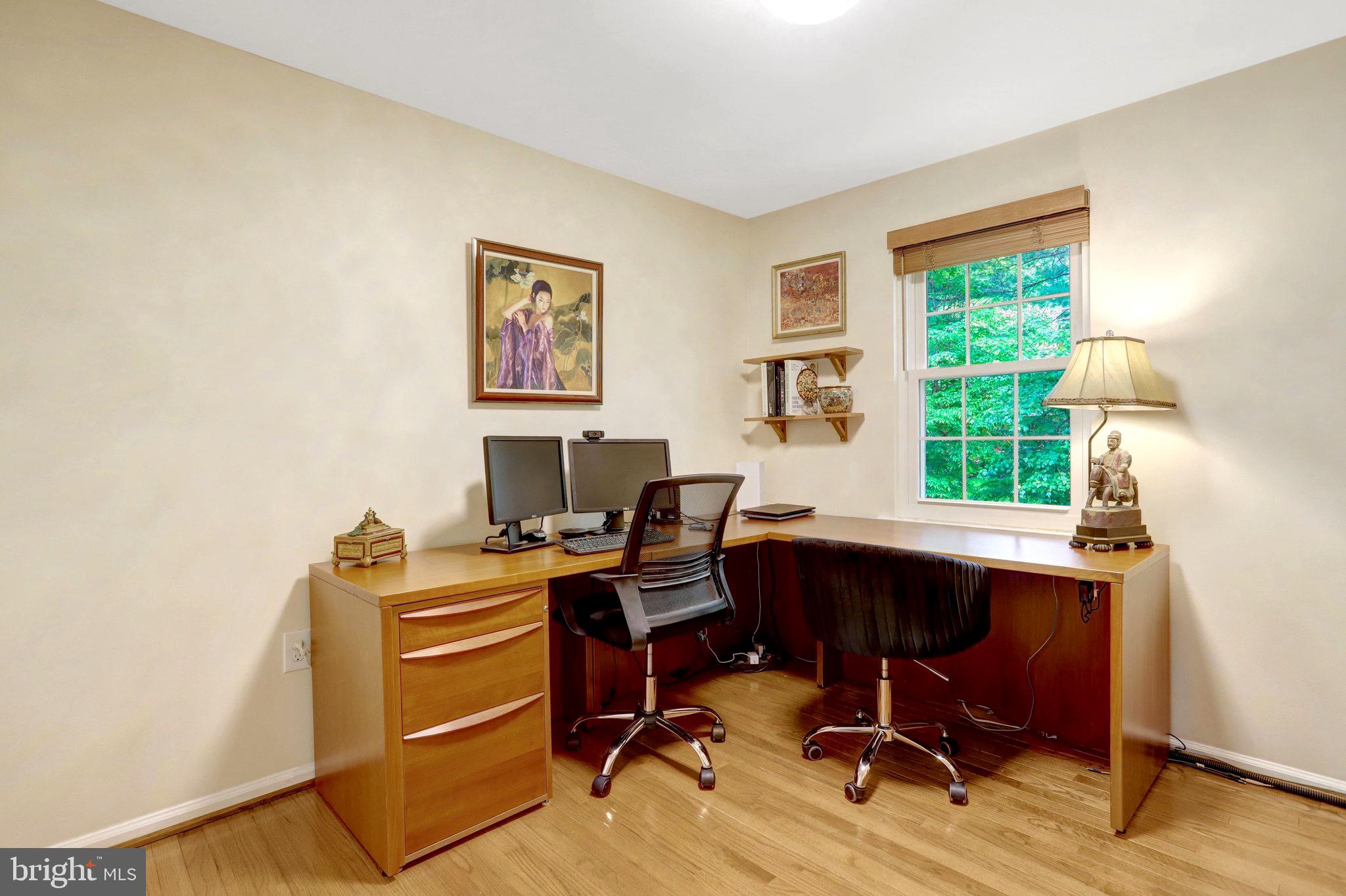 BURKE CENTRE - Residential