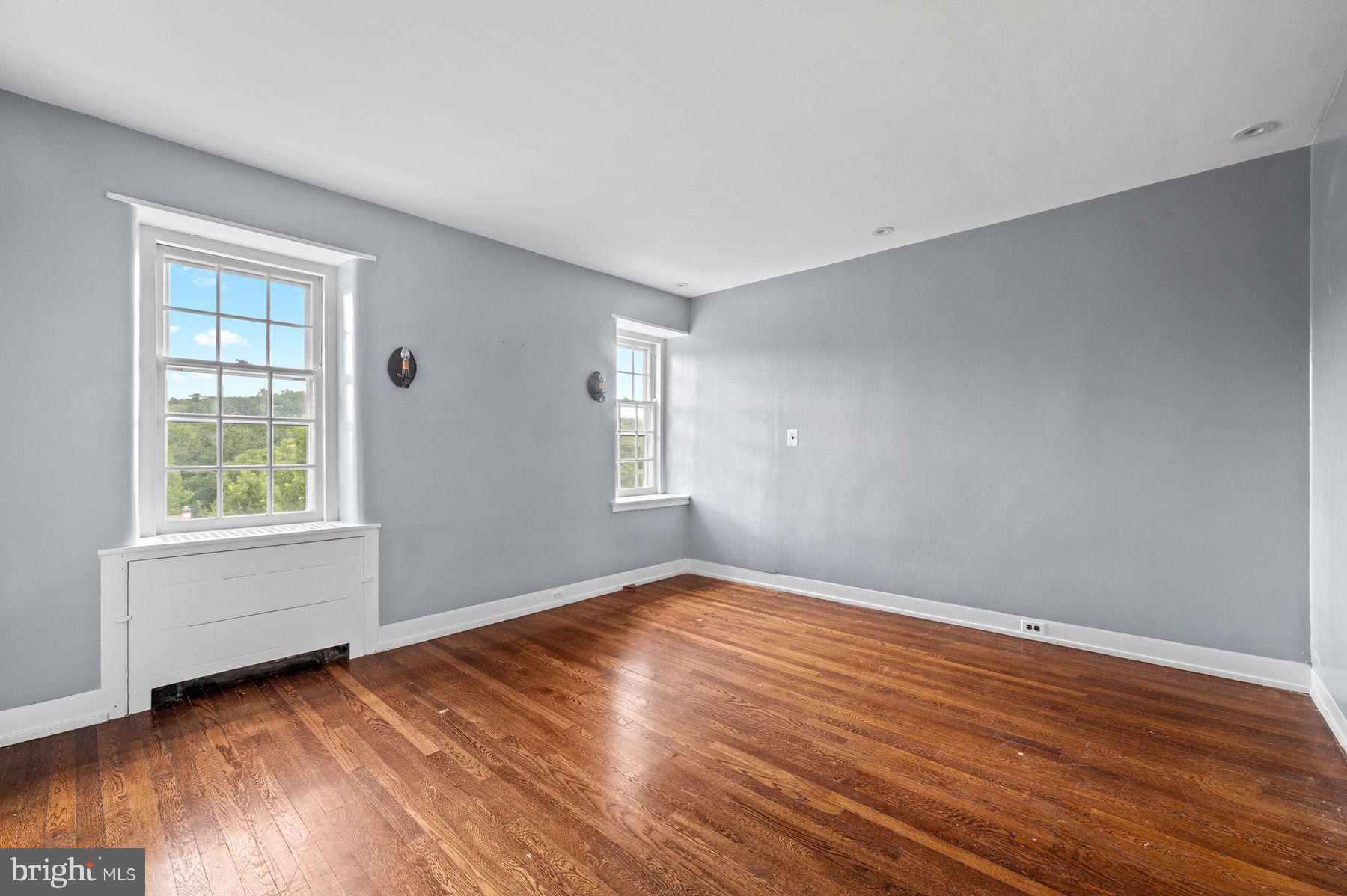 GULPH CREEK - Residential