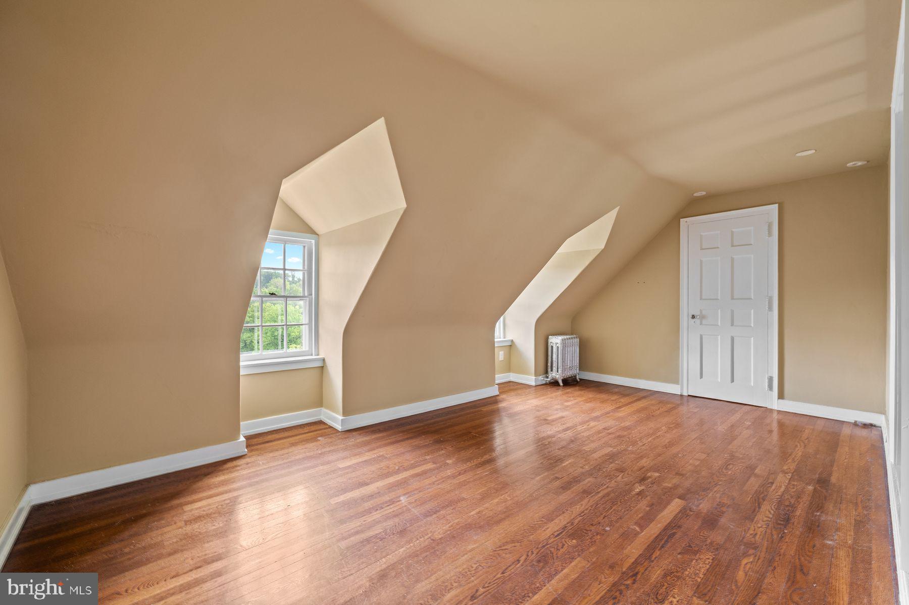 GULPH CREEK - Residential