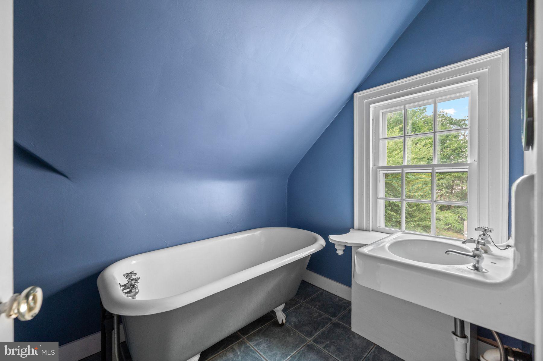 GULPH CREEK - Residential