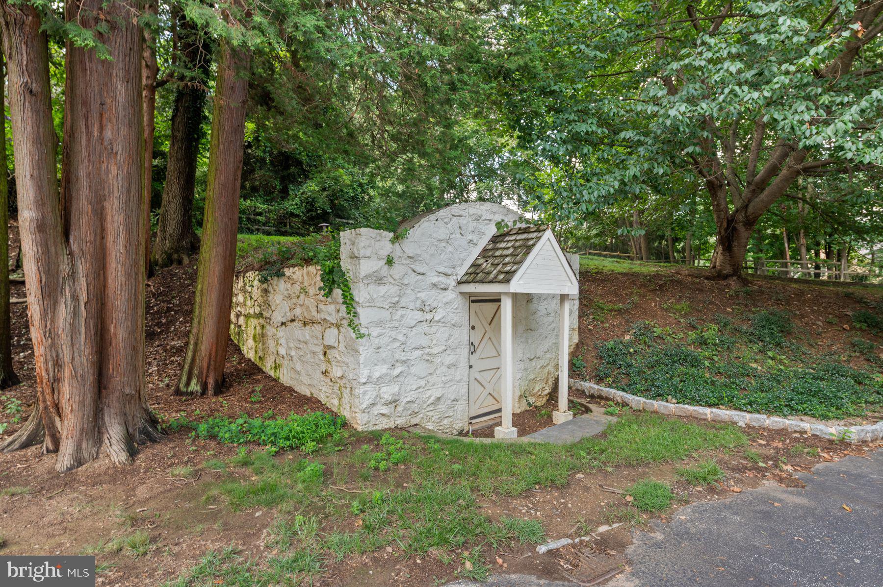 GULPH CREEK - Residential