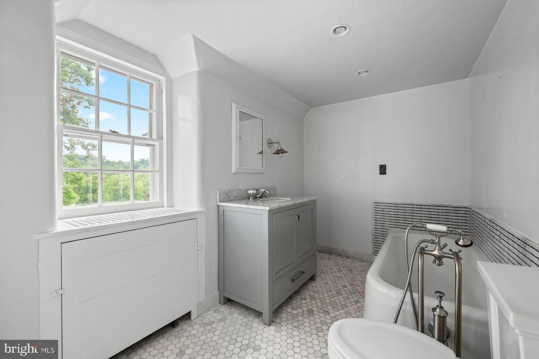 GULPH CREEK - Residential