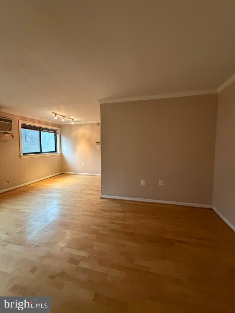 3105 NAYLOR ROAD SE 201