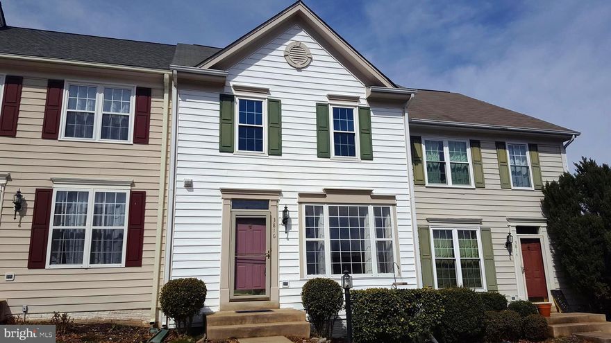 STUNNING 4 BEDROOM, 3.5 BATH TOWNHOME FEATURED IN THE RIDGELEIGH SUBDIVISION!!! UPON ENTERING YOUR NEW HOME YOU ARE GREETED BY GLEAMING HARDWOODS, WHICH ARE THROUGHOUT THE UPPER TWO LEVELS.... WALK THROUGH THE LIVING ROOM AND KITCHEN TOWARDS THE SUN ROOM AND BE AMAZED AT THE MAJESTIC VIEW OF THE OCCOQUAN RESEVOIR...YES YOU GET A THREE SEASON VIEW FROM THE SUN ROOM( WITH ATTACHED FULL LENGTH DECK IDEAL FOR ENTERTAINING OR JUST RELAXING ) ...IF YOUR TIMING IS RIGHT, YOU WILL SEE THE LOCAL HIGH SCHOOL CREW TEAMS TRAINING... AMAZING MASTER BEDROOM SUITE WITH SITTING ROOM( ALSO WITH WATER VIEWS ),FULL DELUXE BATH ( WITH SEPARATE SHOWER AND LARGE TUB ) AND A LARGE WALK IN CLOSET...RECENT UPGRADES INCLUDE QUARTZ COUNTER TOP AND APPLIANCES IN THE KITCHEN, COMPLETELY RENOVATED MASTER BATH...A/C AND OUTSIDE CONDENSER UNIT AND HOT WATER HEATER....FULLY FINISHED BASEMENT WITH BEDROOM, FULL BATH, LAUNDRY ROOM ( WITH WASHER AND DRYER ) WALKOUT TO A FENCED REAR YARD WITH DECKING. THIS THREE LEVEL BUMP OUT SPACIOUS HOME FEATURES OVER 2413 SQ. FT. OF LIVING SPACE!!!!!!!