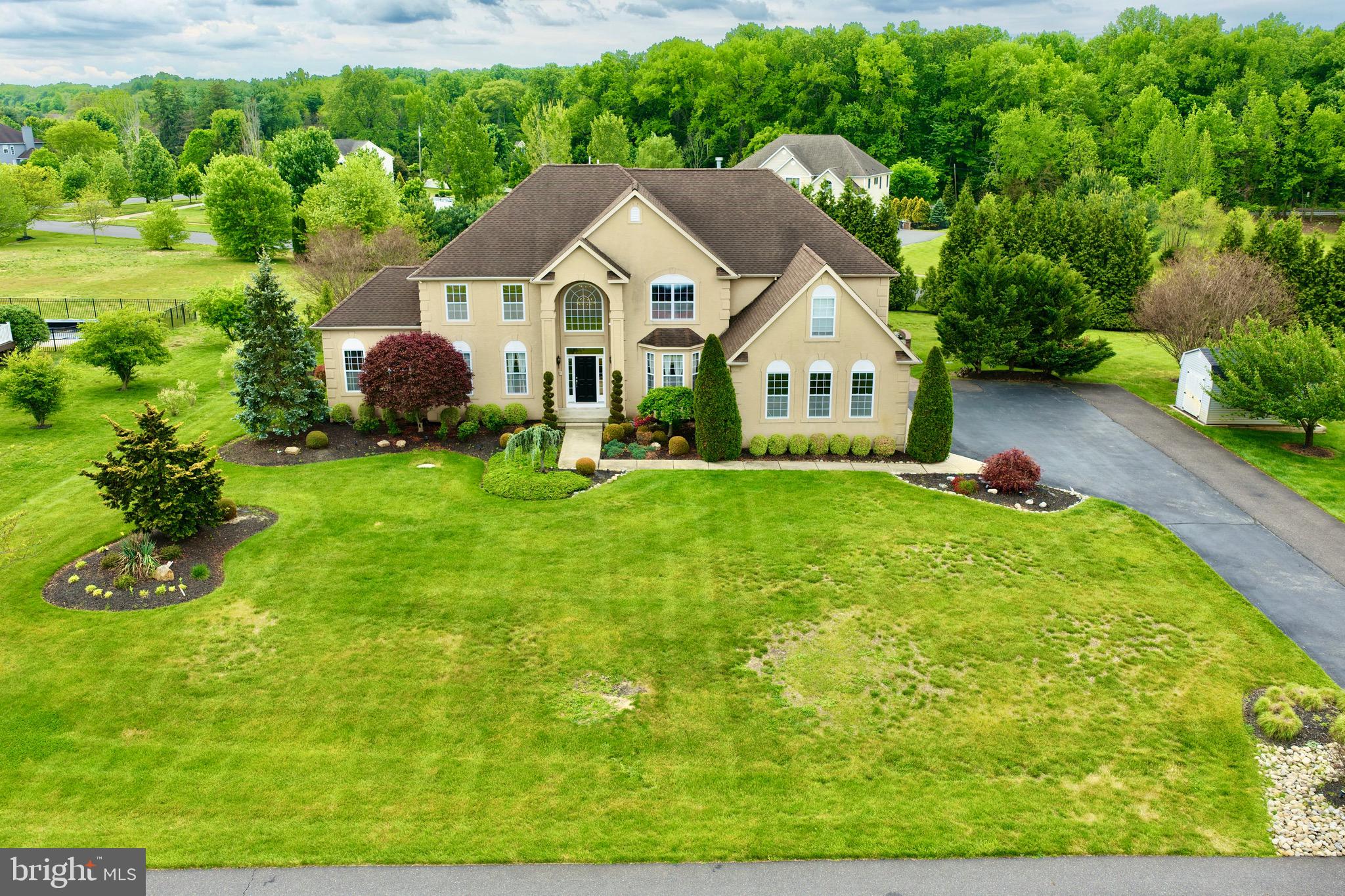 16 GABRIELLE CIRCLE