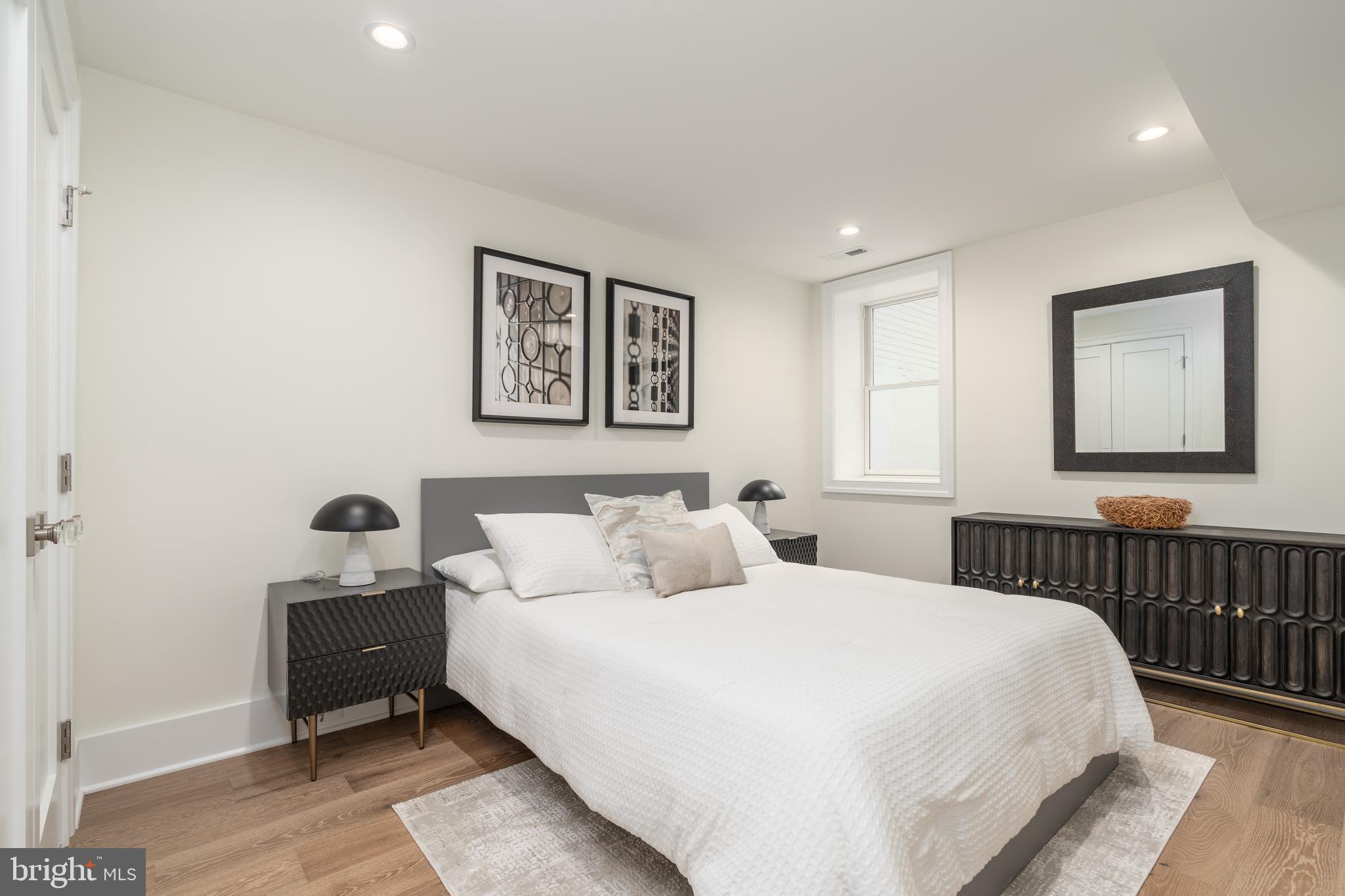 GEORGETOWN - Residential