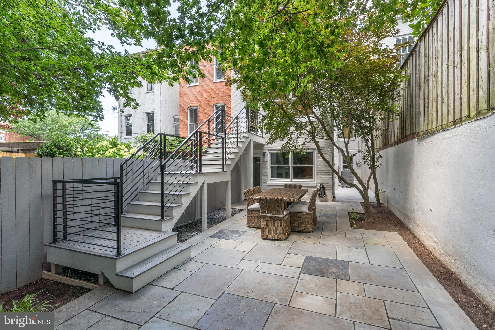 GEORGETOWN - Residential